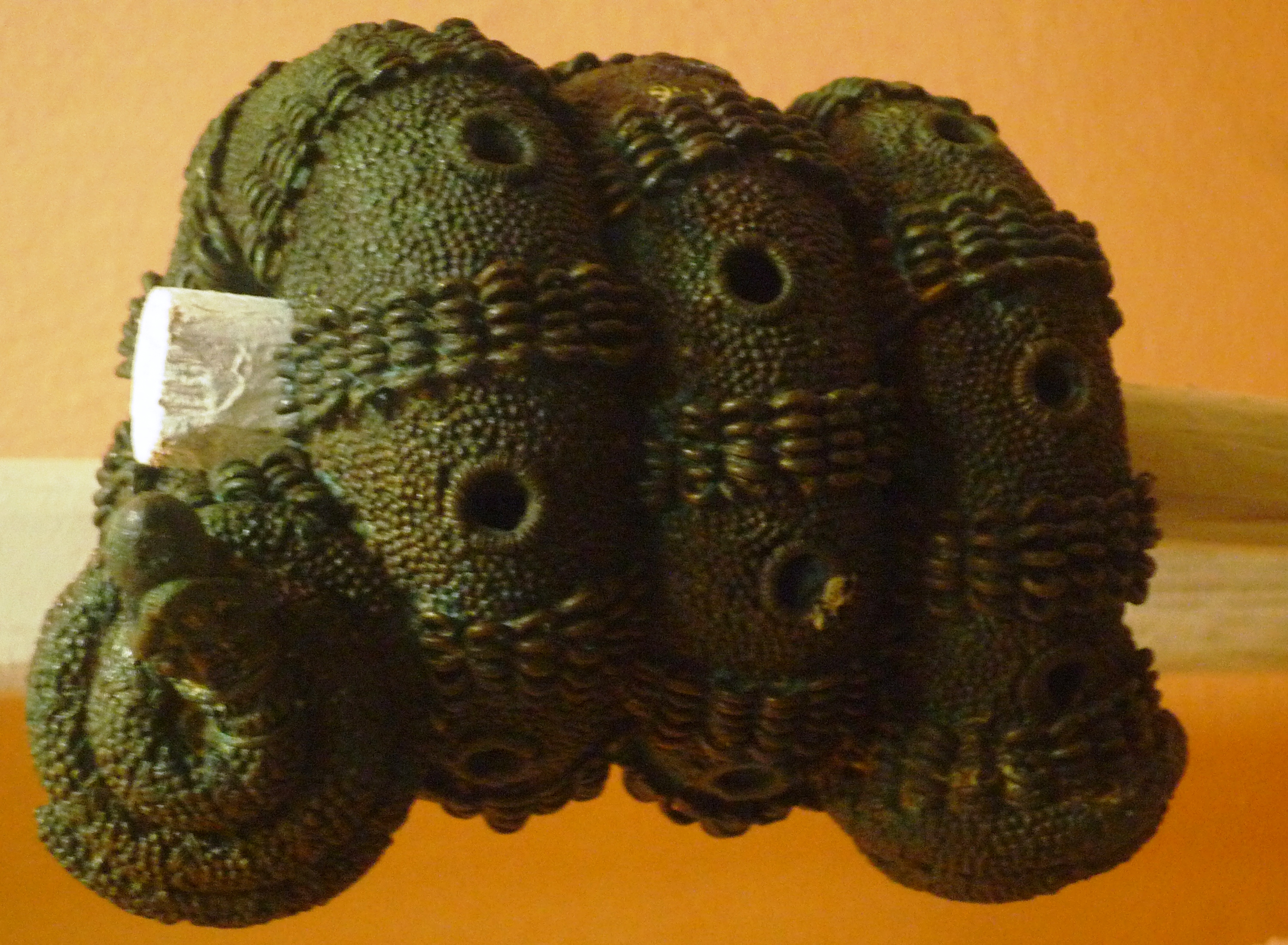 FileBronze_ornamental_staff_head_9th_century_Igbo-Ukwu.JPG