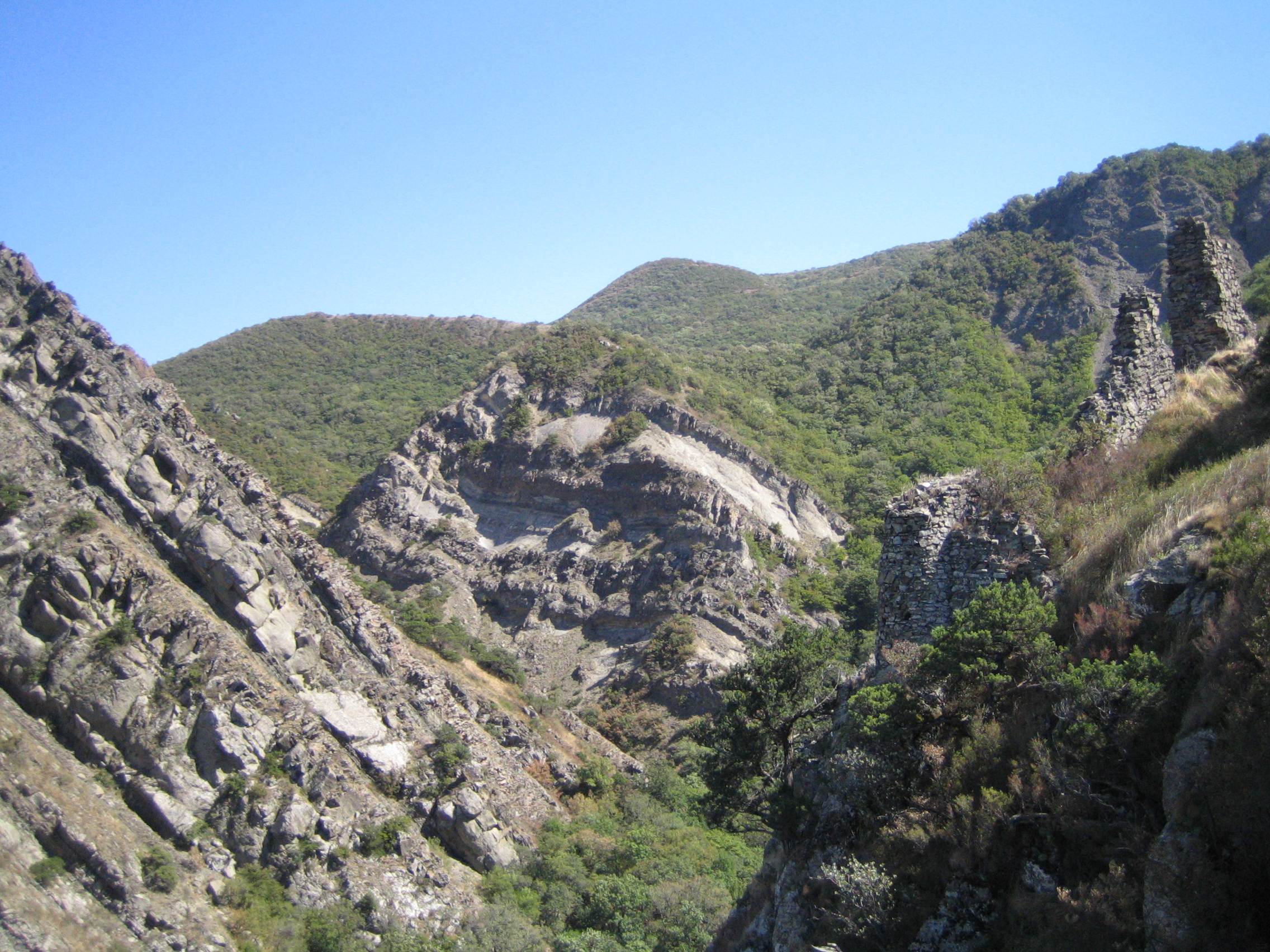 FileArmazi_Citadel_ruins_Georgia.jpg