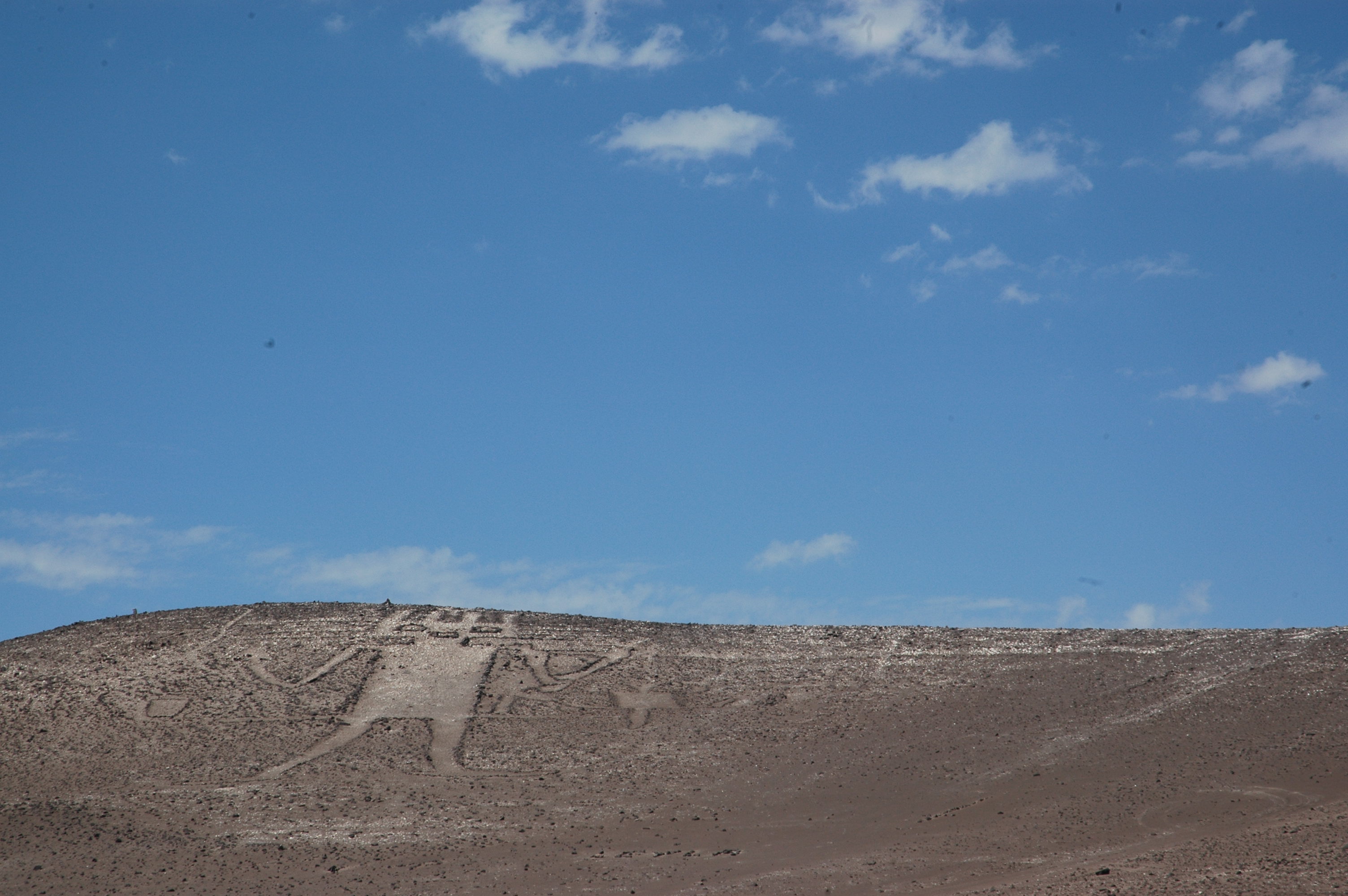 FileThe_Giant_of_Atacama.jpg
