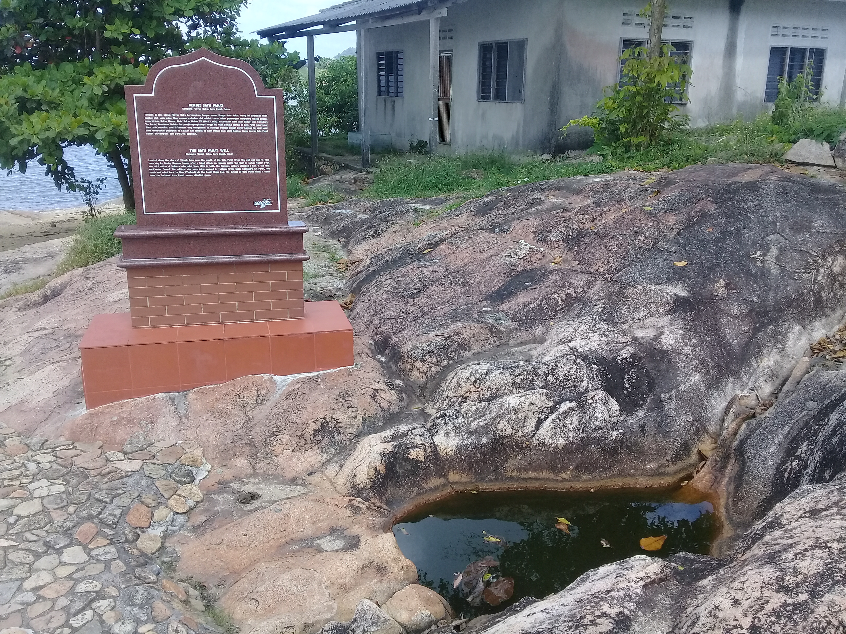 Batu Pahat Well