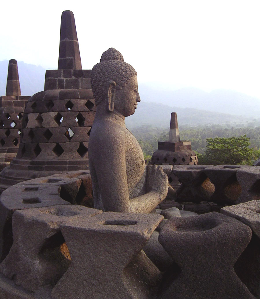 FileBorobudur-perfect-buddha.jpg