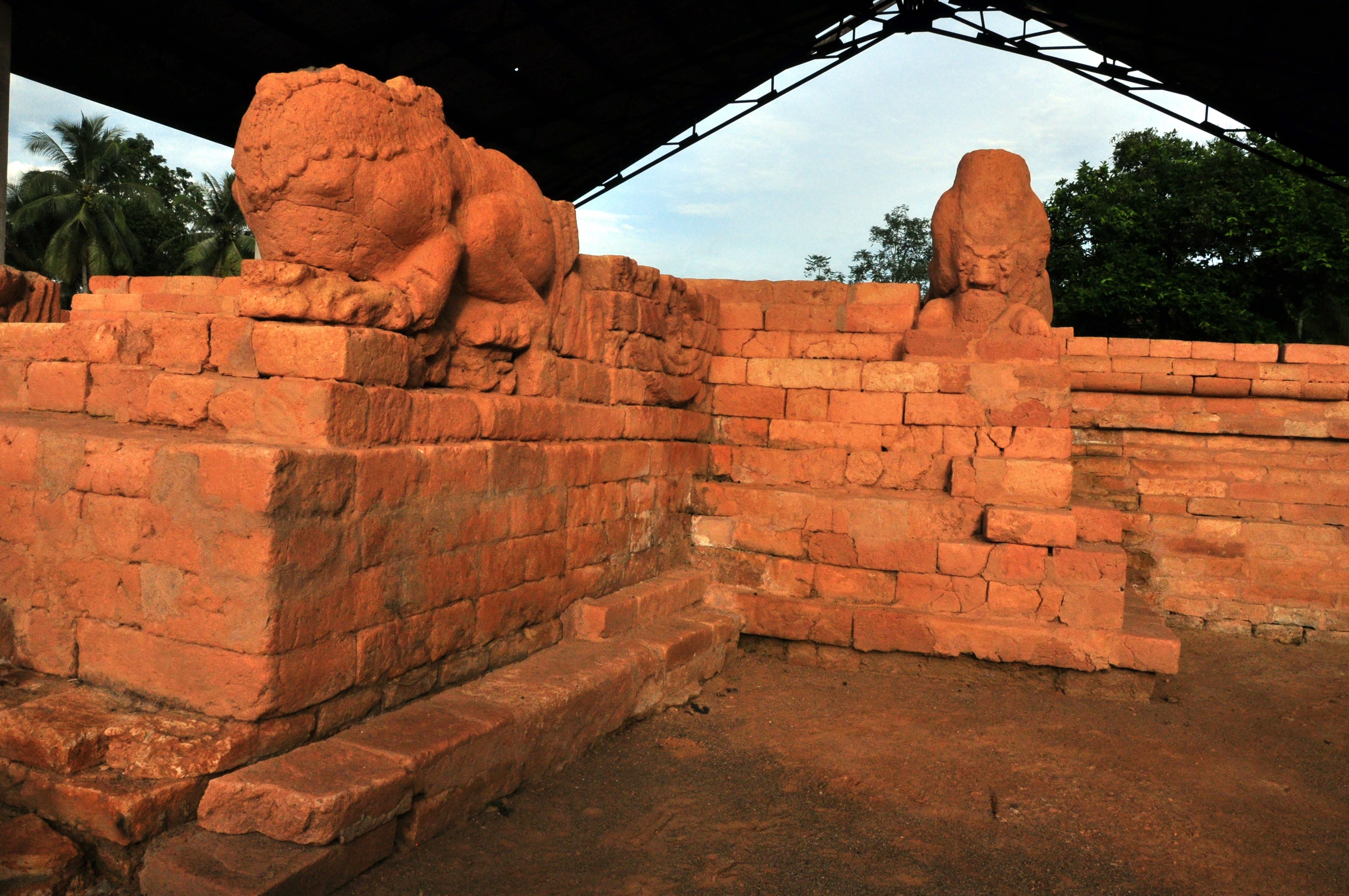FileBumiayu_Temple.jpg