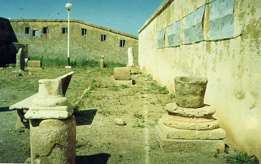 FileTenes_ruines_Algeria.jpg