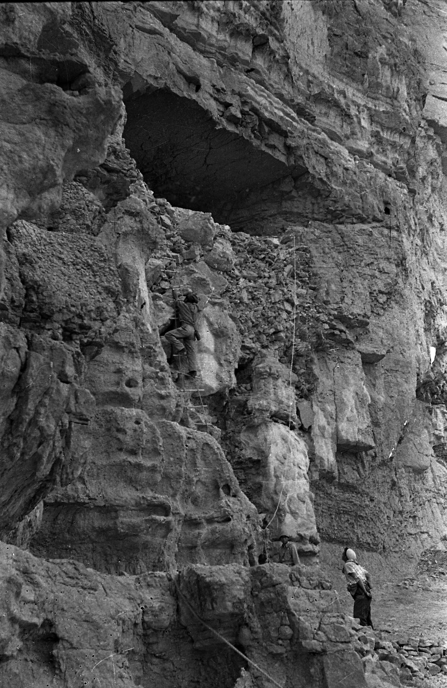 FileCave_of_Letters_1.jpg