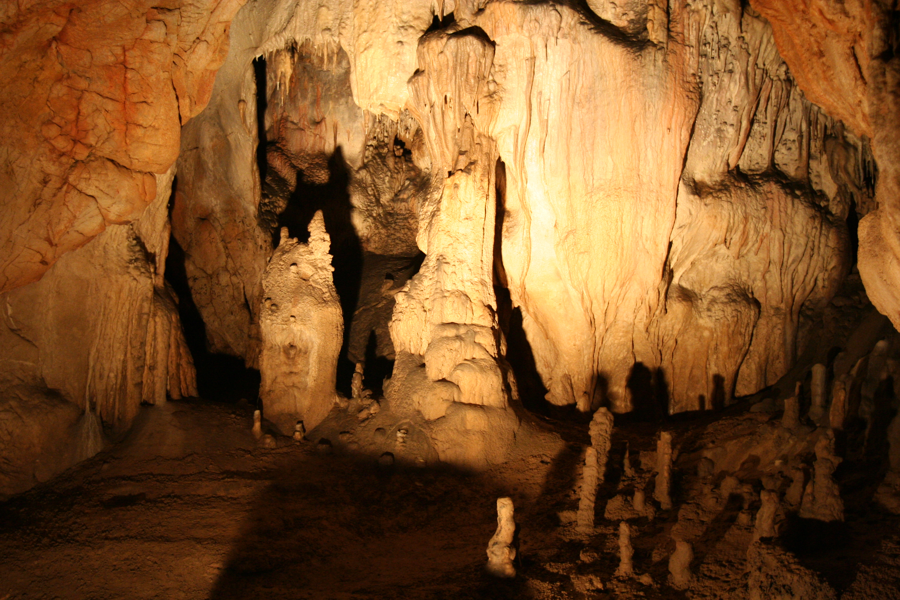 FileDomica_Cave_05.jpg