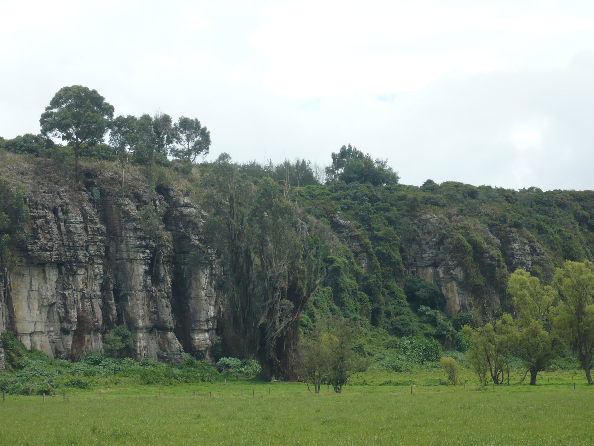 FileRocas_del_abra_zipaquira_area_rural.jpg