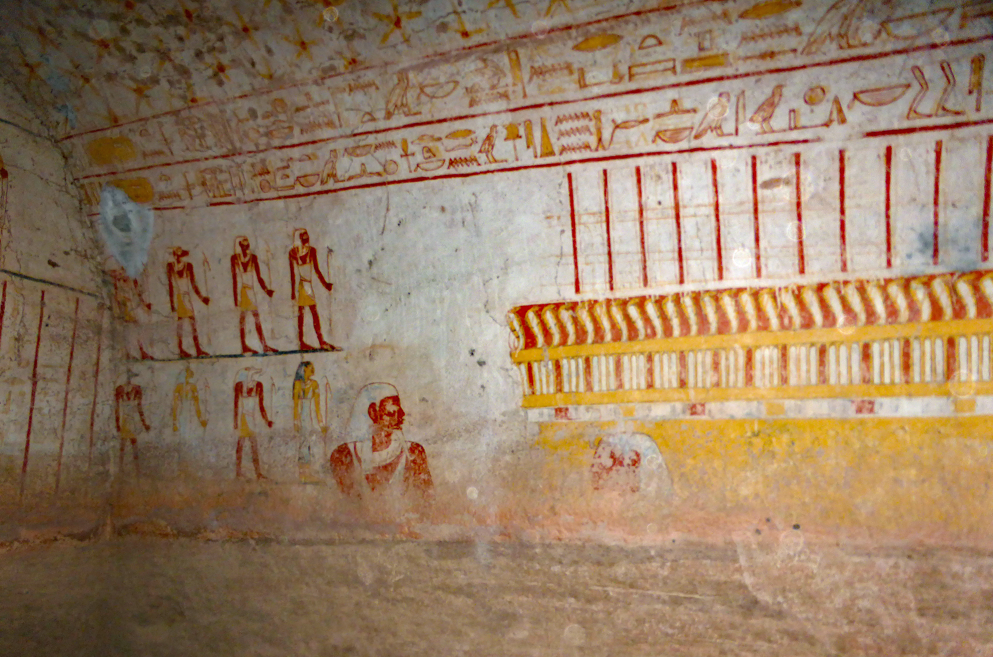 FileBurial_Chamber_of_the_tomb_of_Tanutamani_4_33096700524.jpg