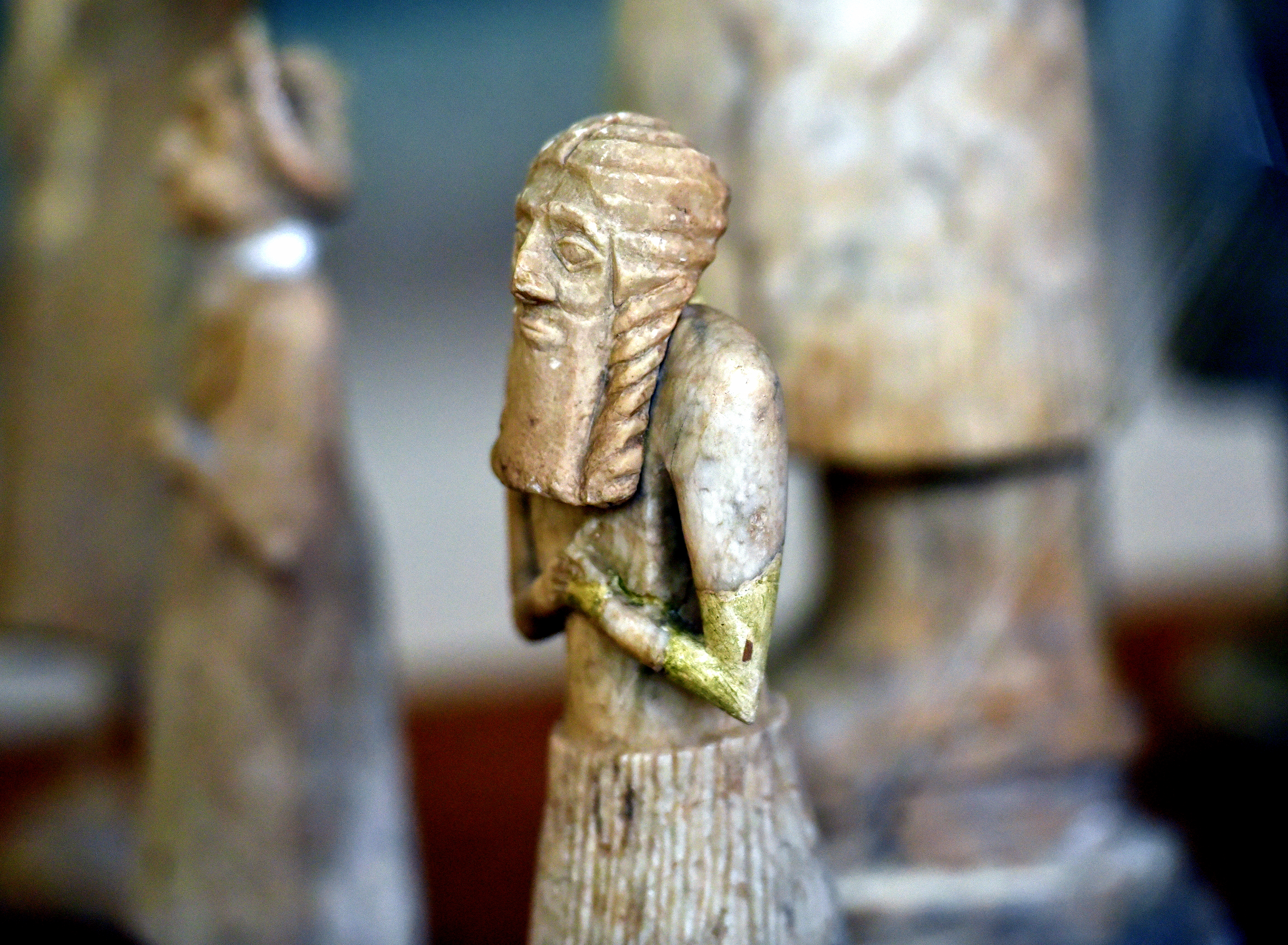 FileDetail_a_statuette_of_a_male_worshiper_from_Tell_Asmar_ancient_Eshnunna_Iraq_Early_Dynastic_period_2600-2350_BCE._Iraq_Museum_Baghdad.jpg