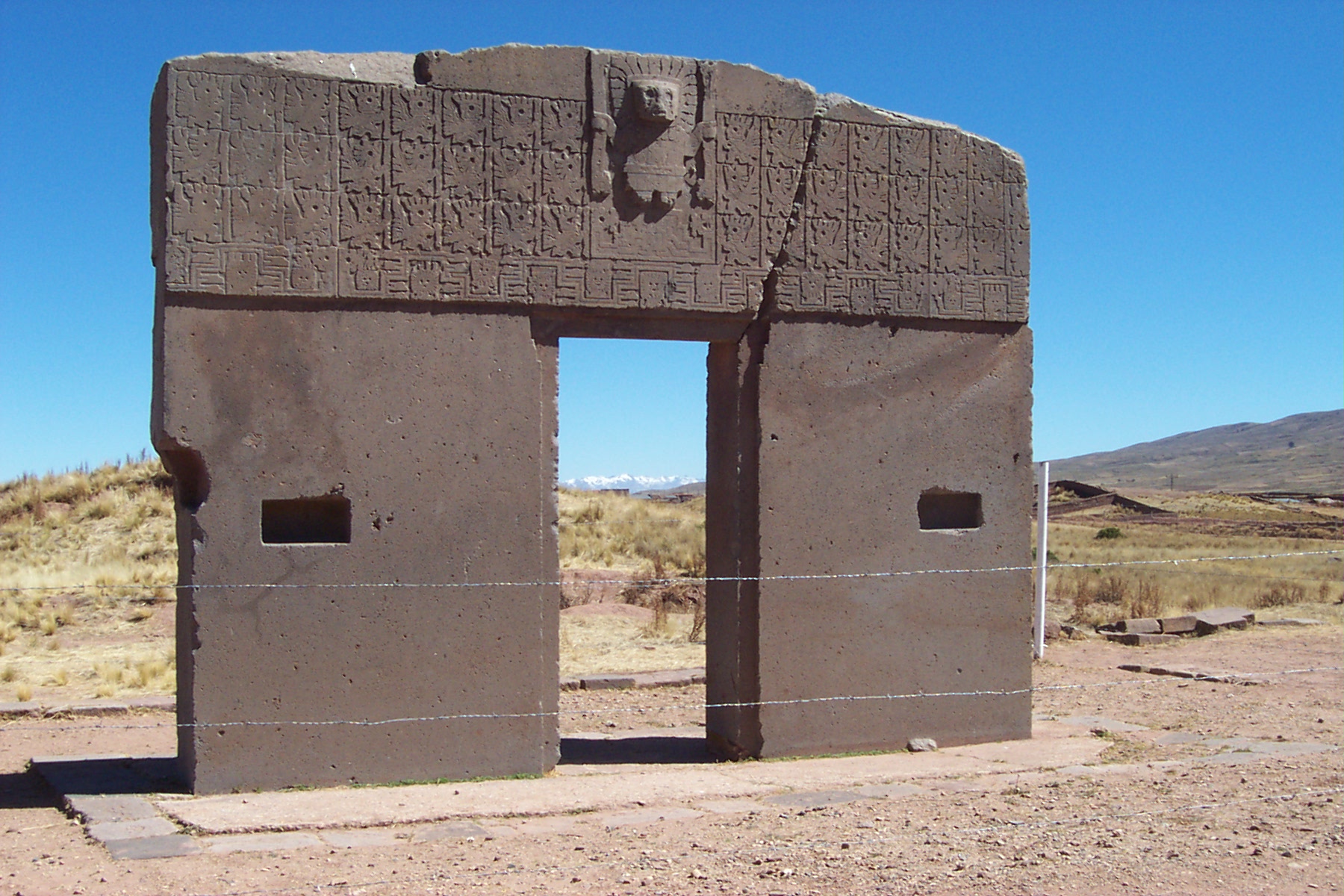 FileZonnepoort_tiwanaku.jpg