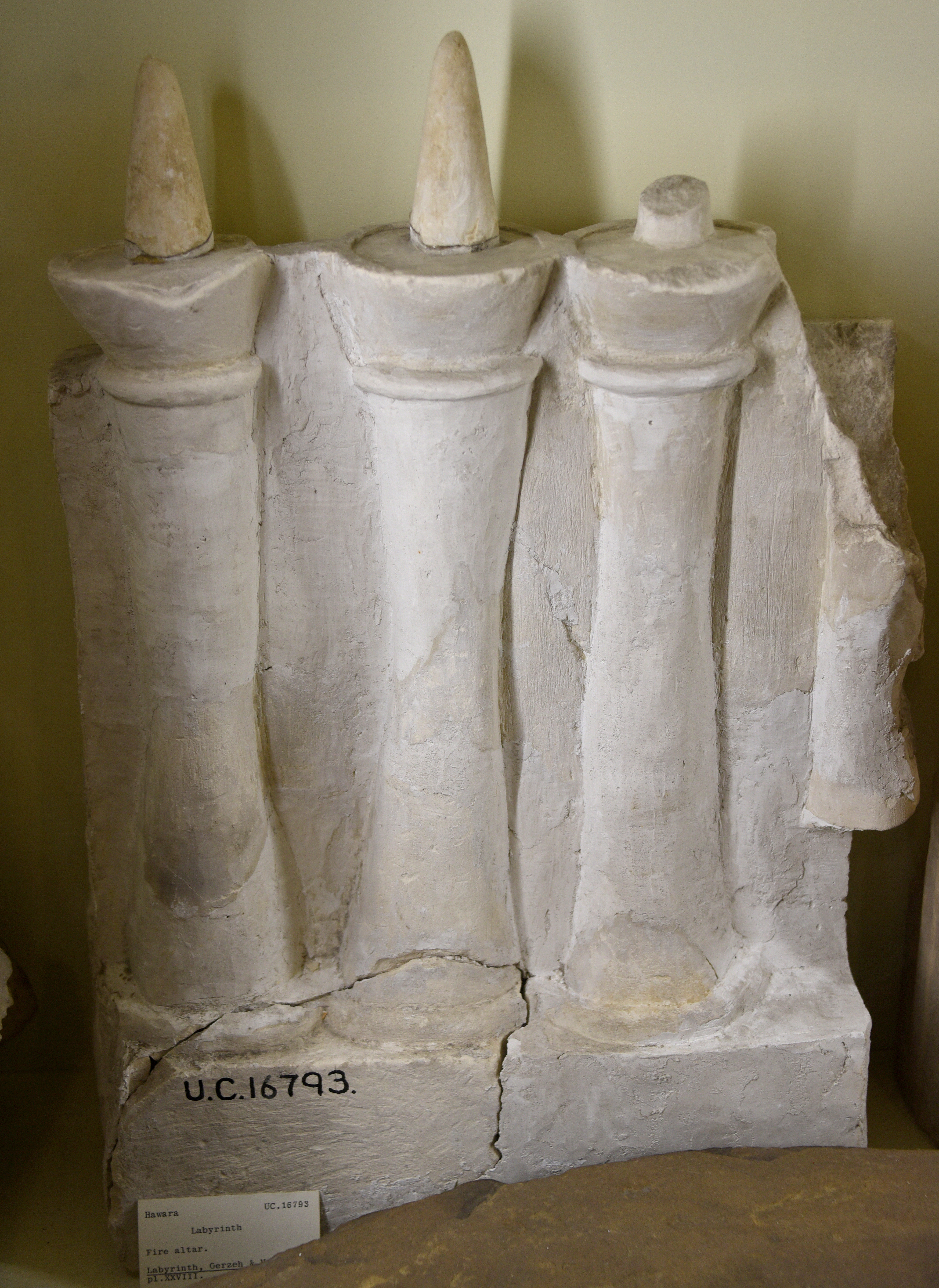 FileLabyrinth_fire_altar._Part_of_a_limestone_frieze_model_of_lamps_on_a_stand._12th_Dynasty._From_Hawara_Fayum_Egypt._The_Petrie_Museum_of_Egyptian_Archaeology_London.jpg