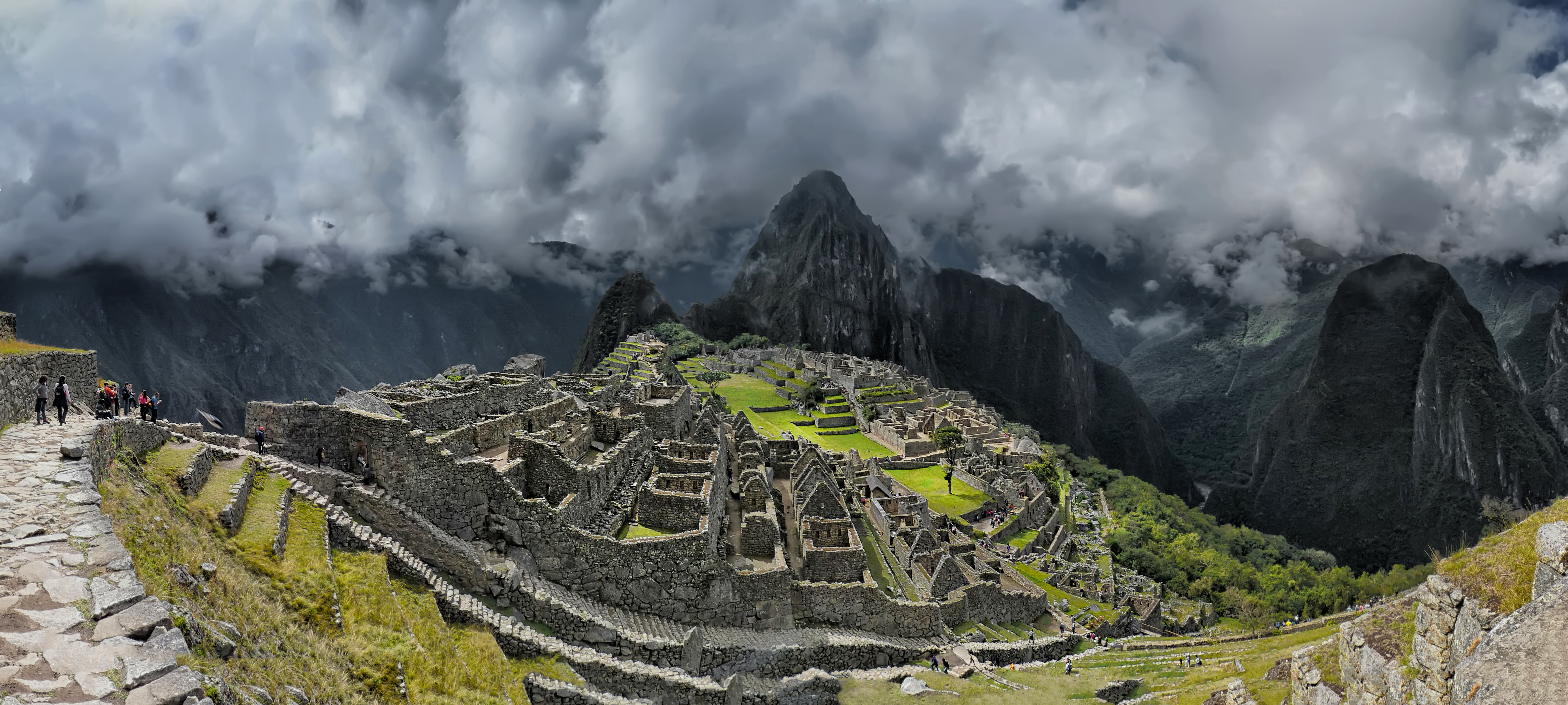 FileP1150143_Pano4_-_Machu_Picchu.JPG
