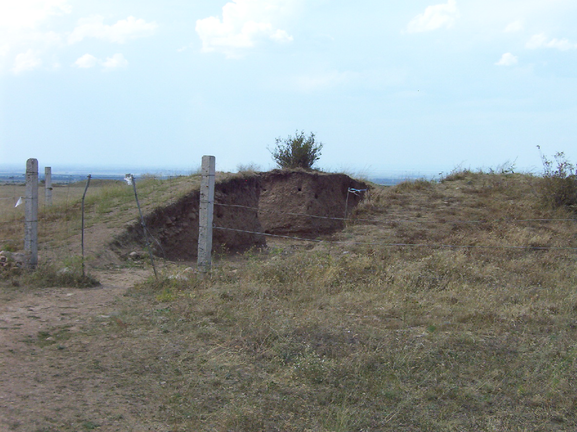 FileA_kurgan_at_Issyk.JPG