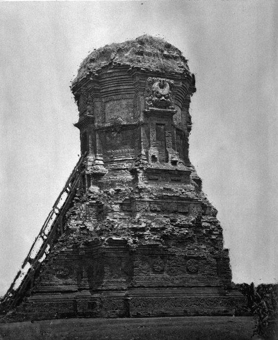 FileCOLLECTIE_TROPENMUSEUM_De_Candi_Jabung_bij_Probolinggo_TMnr_60014019.jpg
