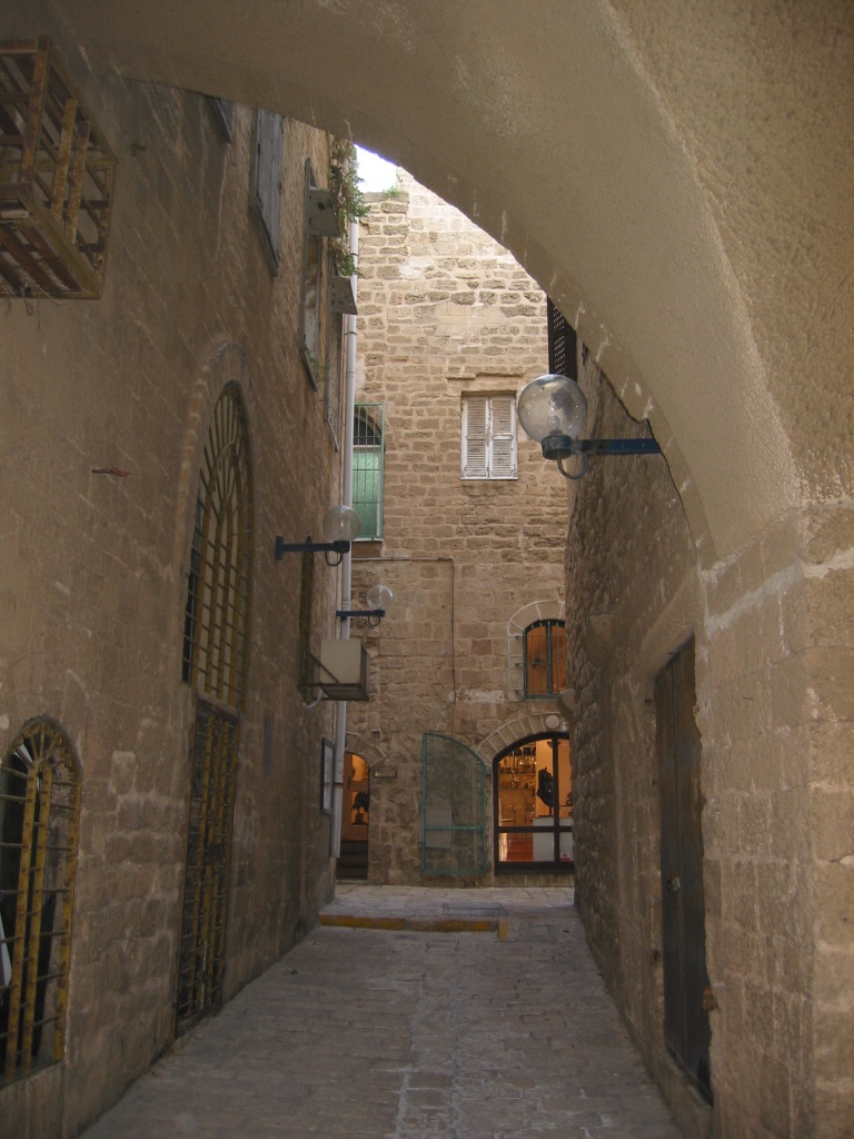 FileAlley_in_Jaffa.jpg