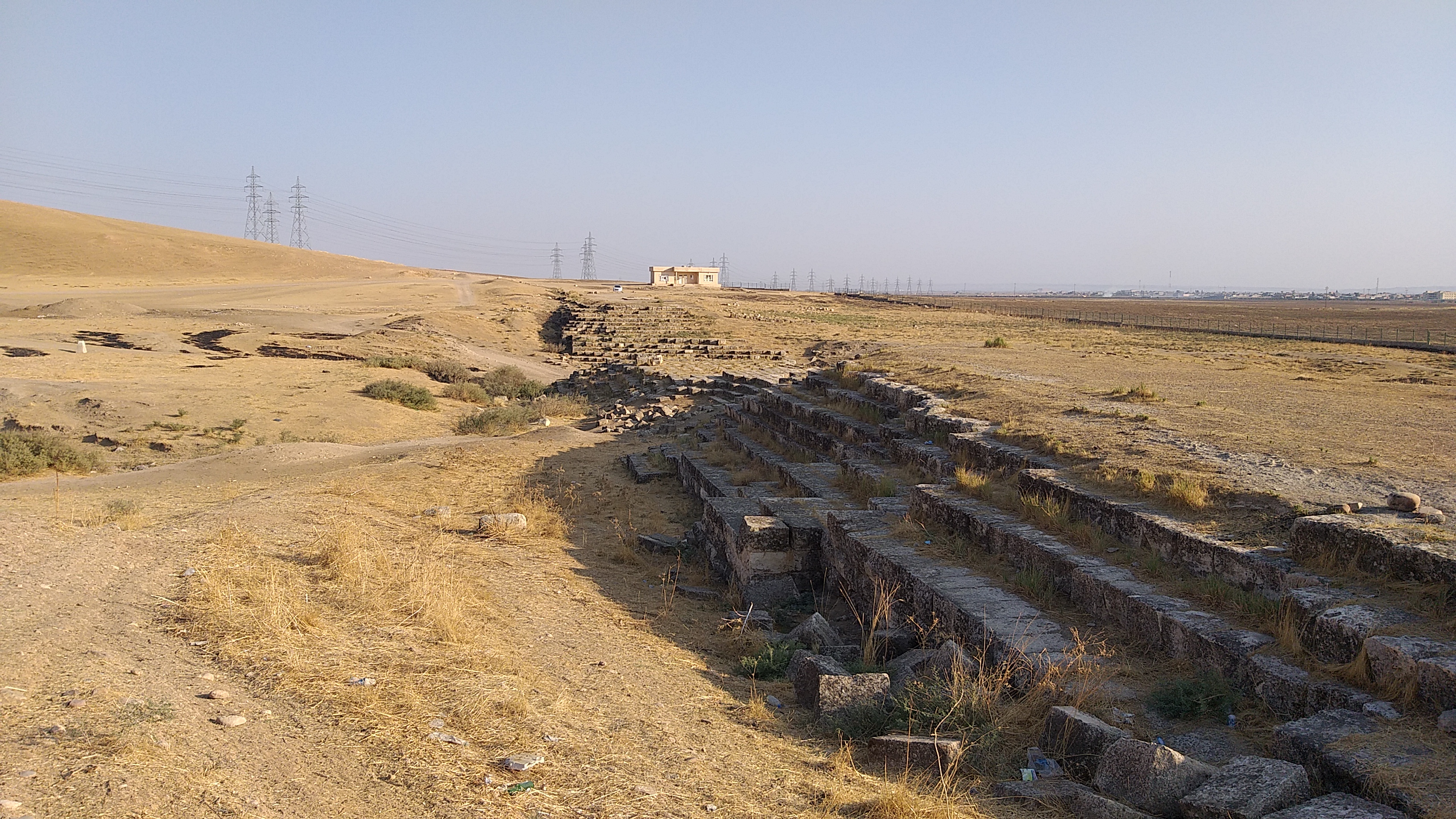 FileJerwan_Aqueduct1.jpg