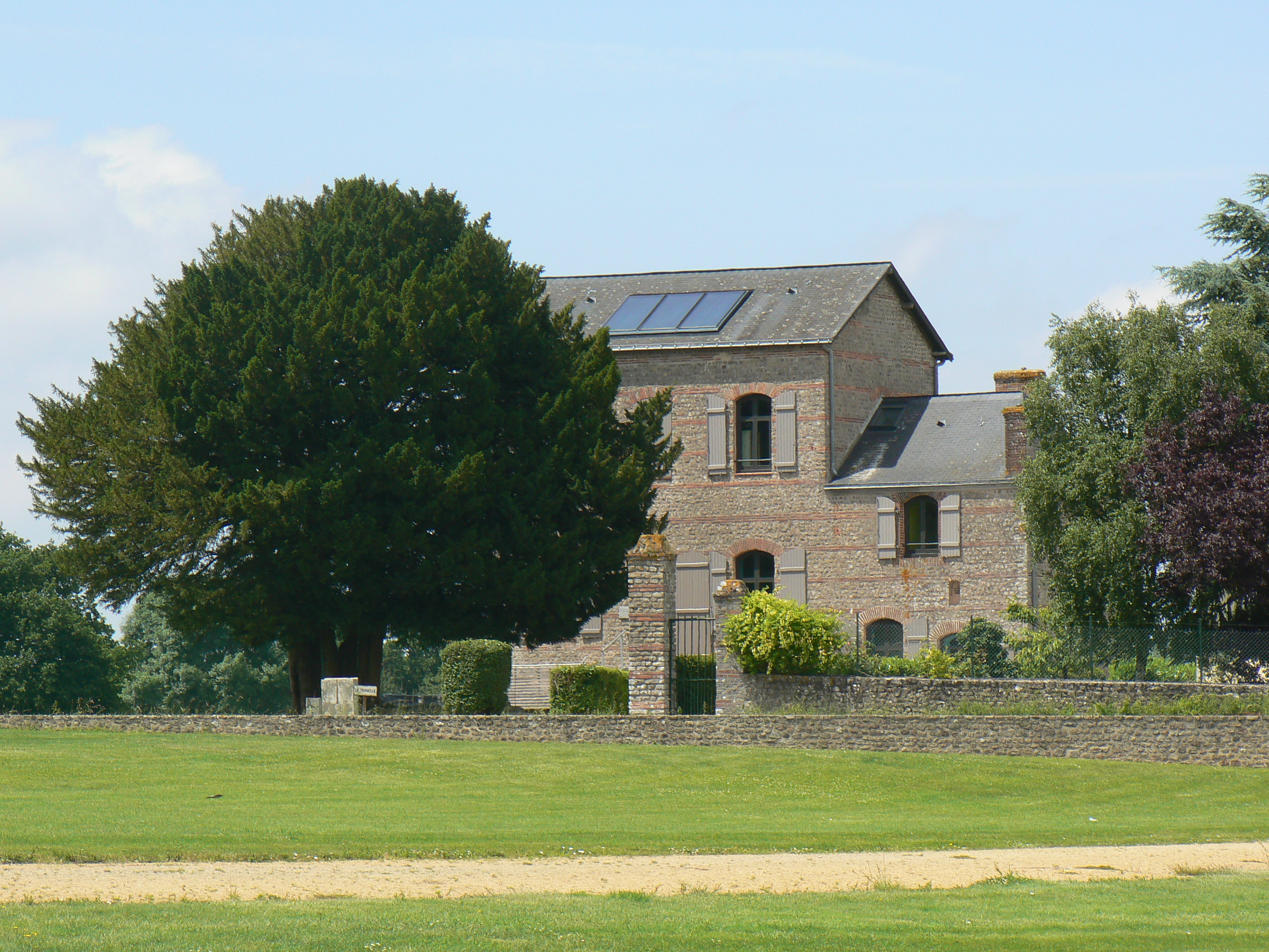 FileJublains_construction_emplacement_forum.JPG
