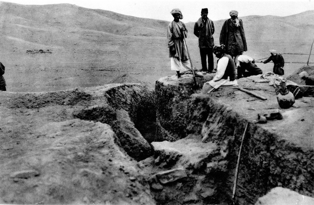 FileKhair_Khaneh_excavations_in_1933.jpg