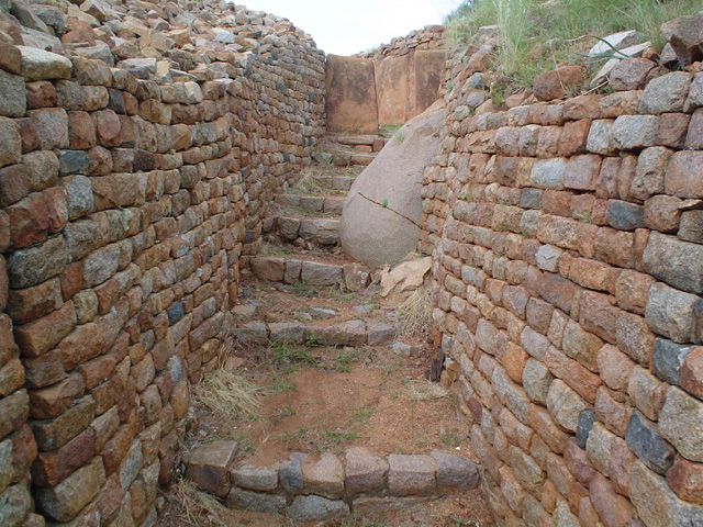 FileKhamiruins1.jpg