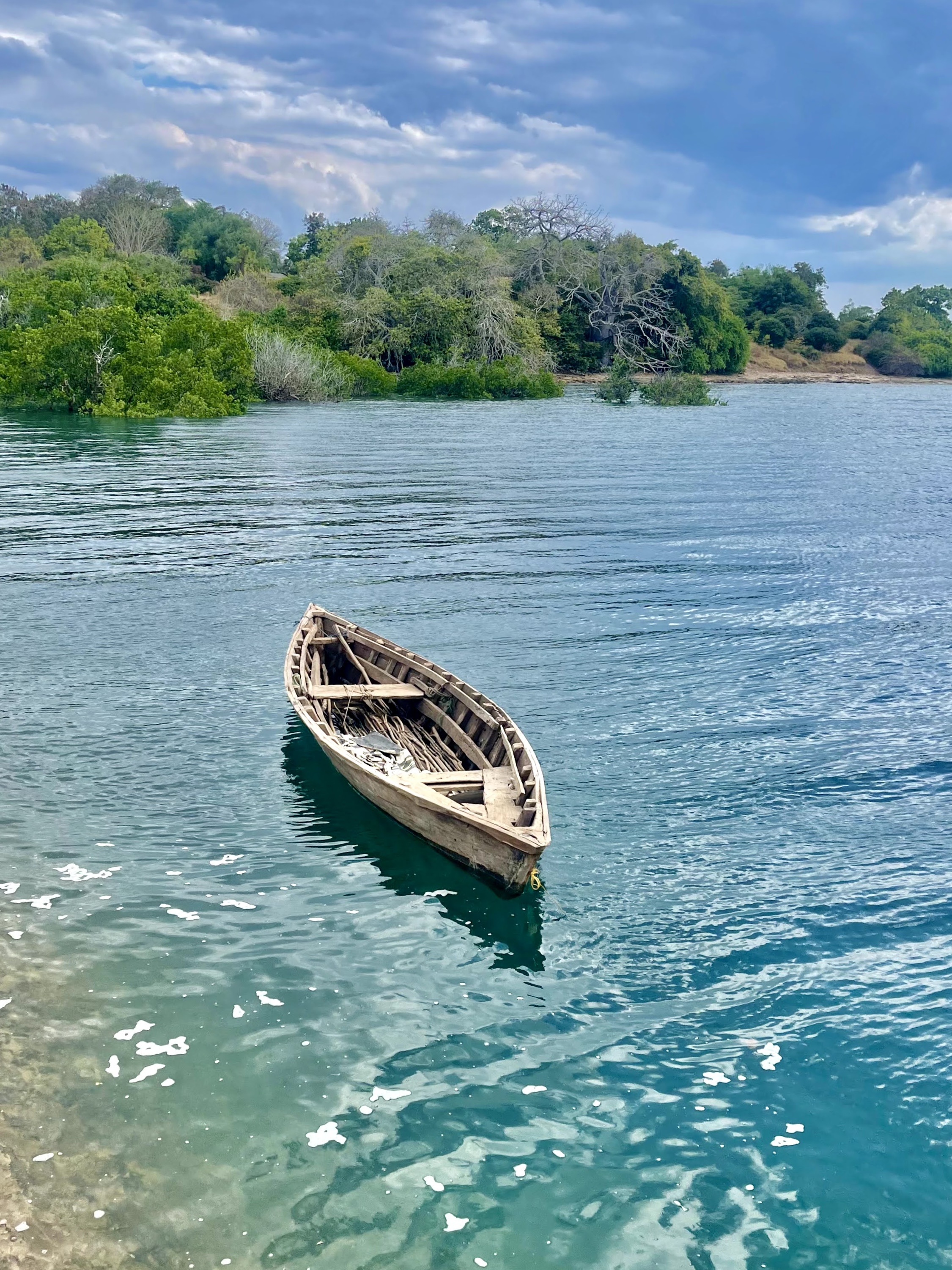 FileBoat_Kilwa_Kisiwani.jpg