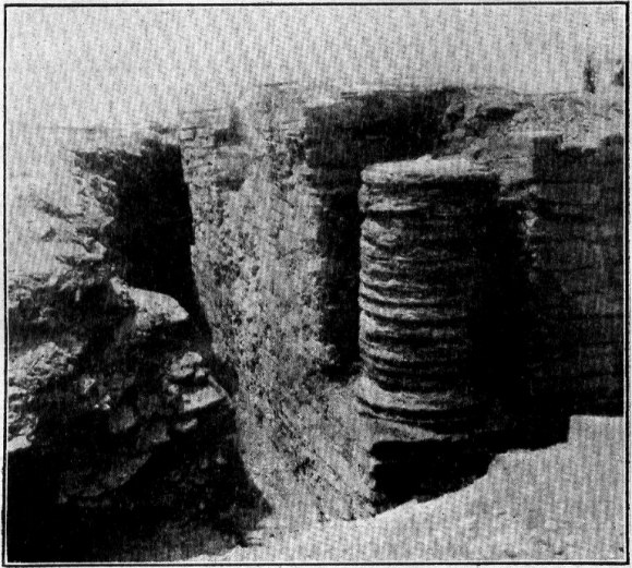 FileCentral_Mausoleum_of_the_Column_Tomb.jpg