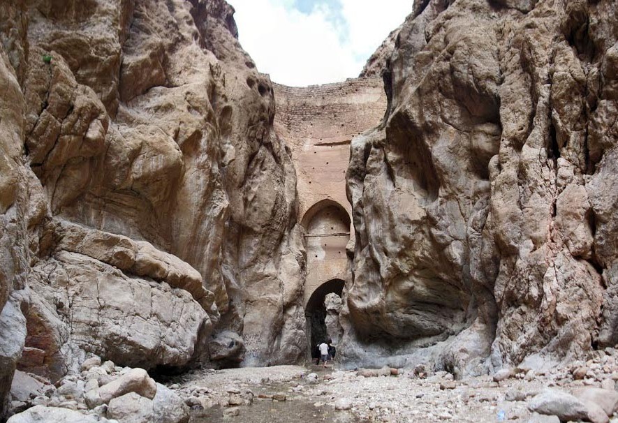 FileShah_Abbas_Arch_Dam.jpg