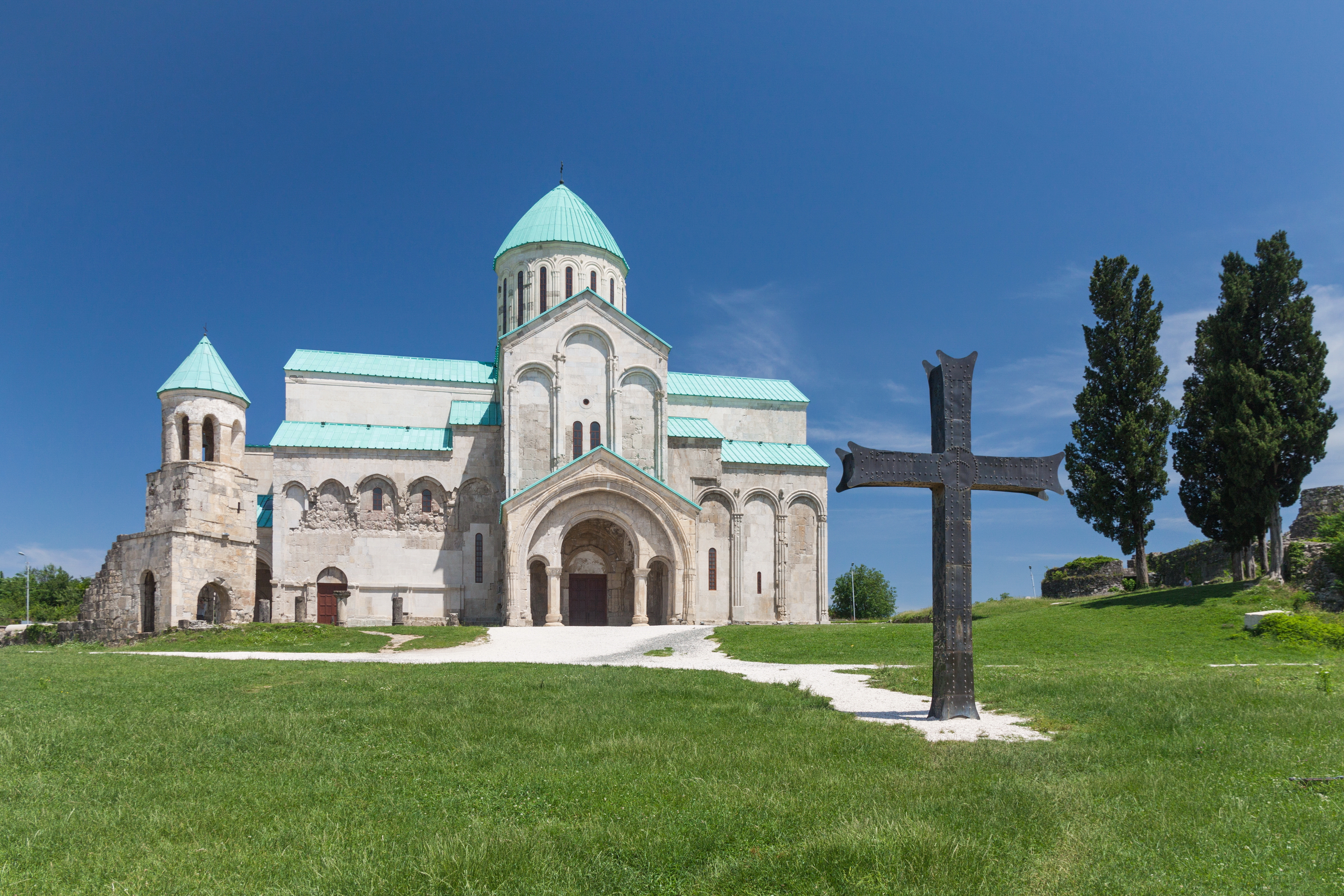 File2014_Kutaisi_Katedra_Bagrati_19.jpg