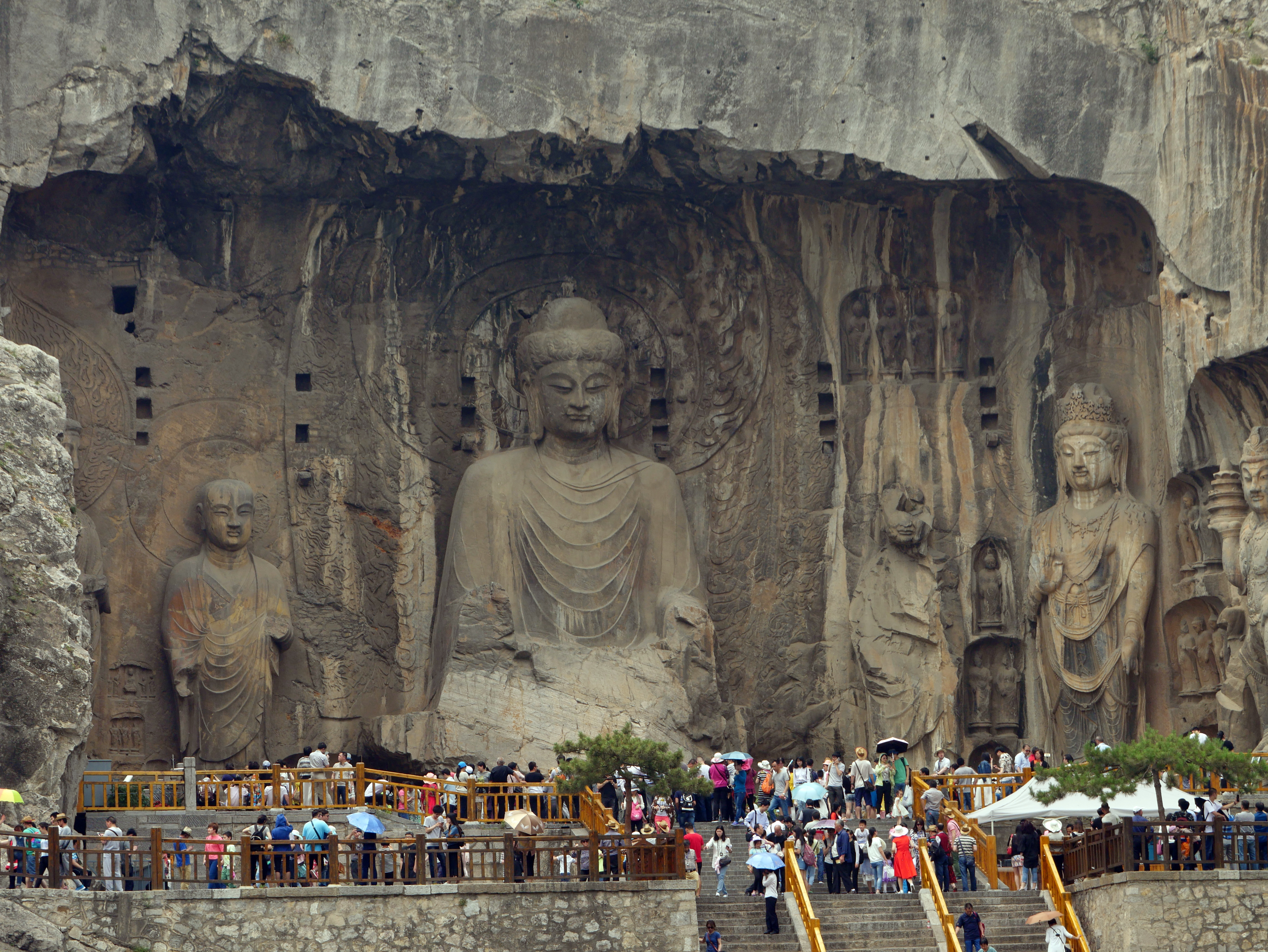 File2016-05-21_Luoyang_Longmen_Grottoes_anagoria_10.JPG