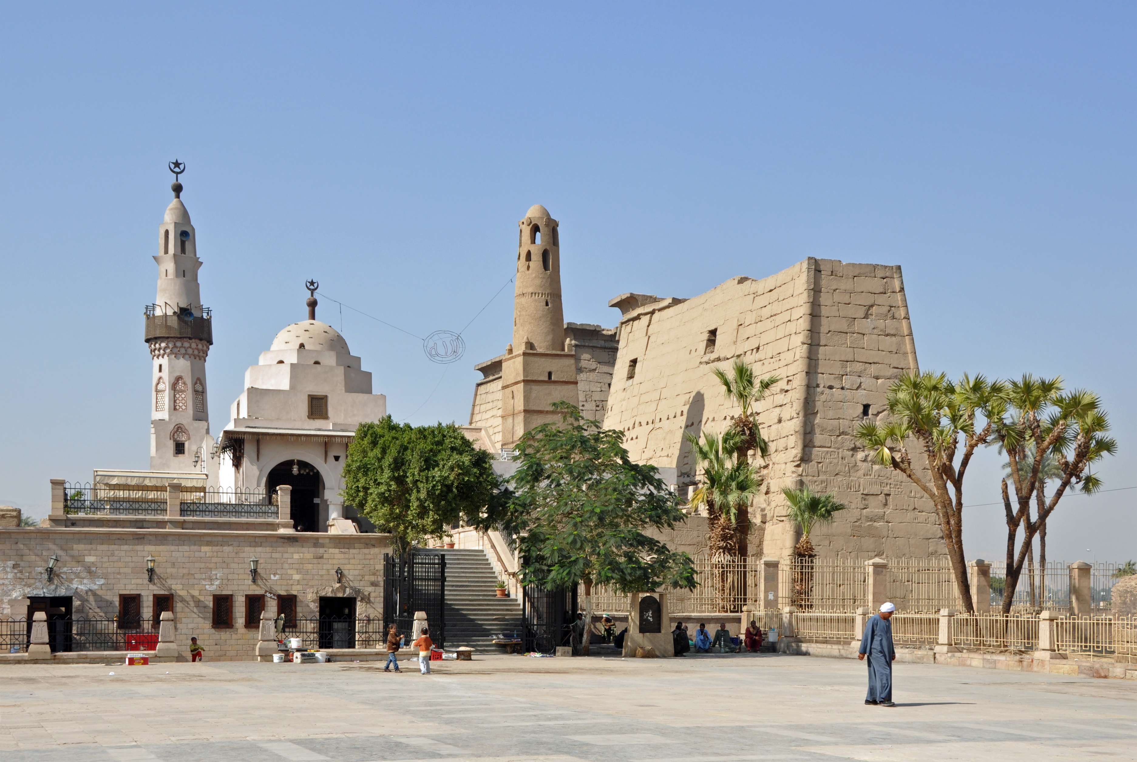 FileAbu_el-Haggag_R01.jpg