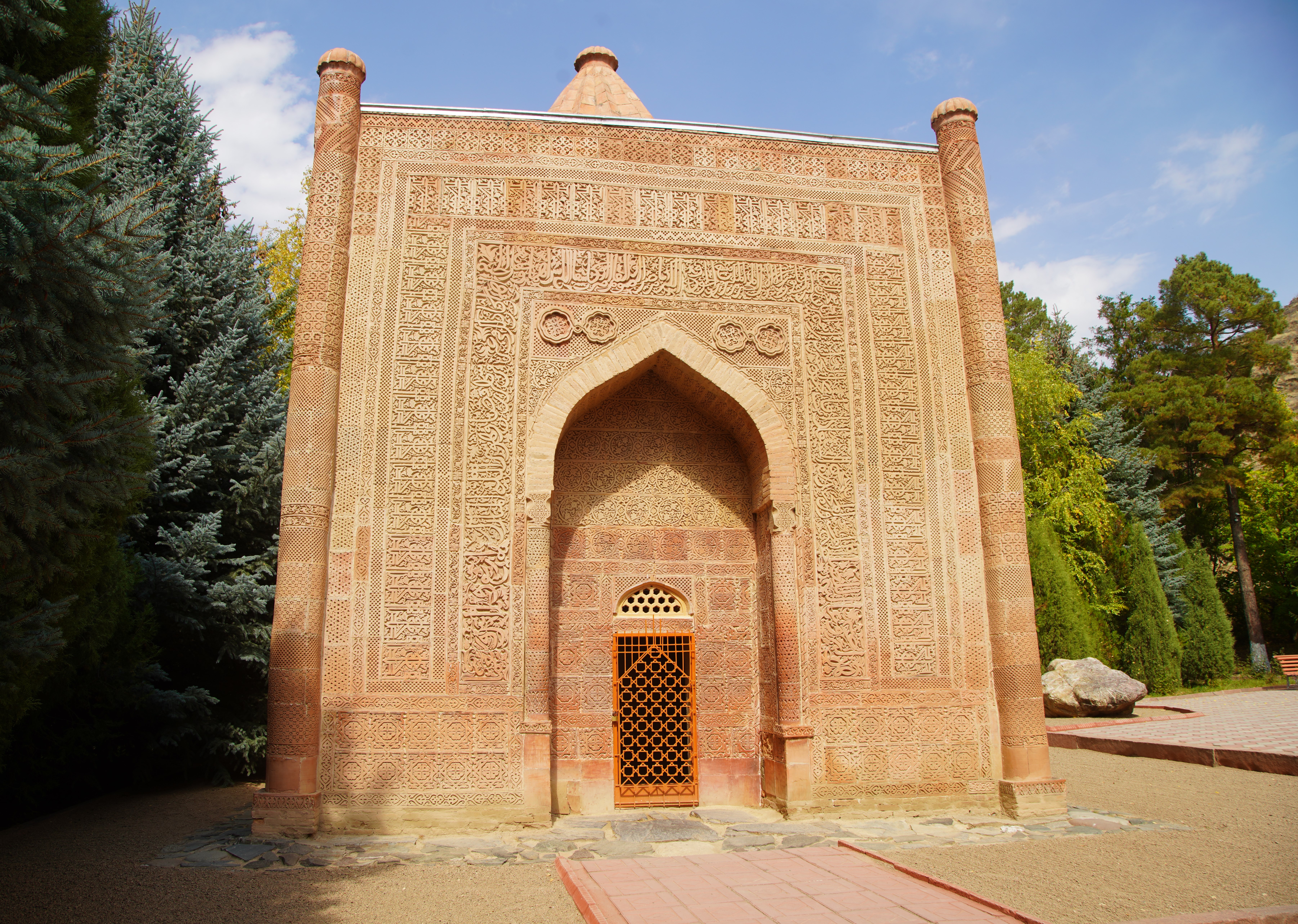 FileManas_Mausoleum_2024.jpg