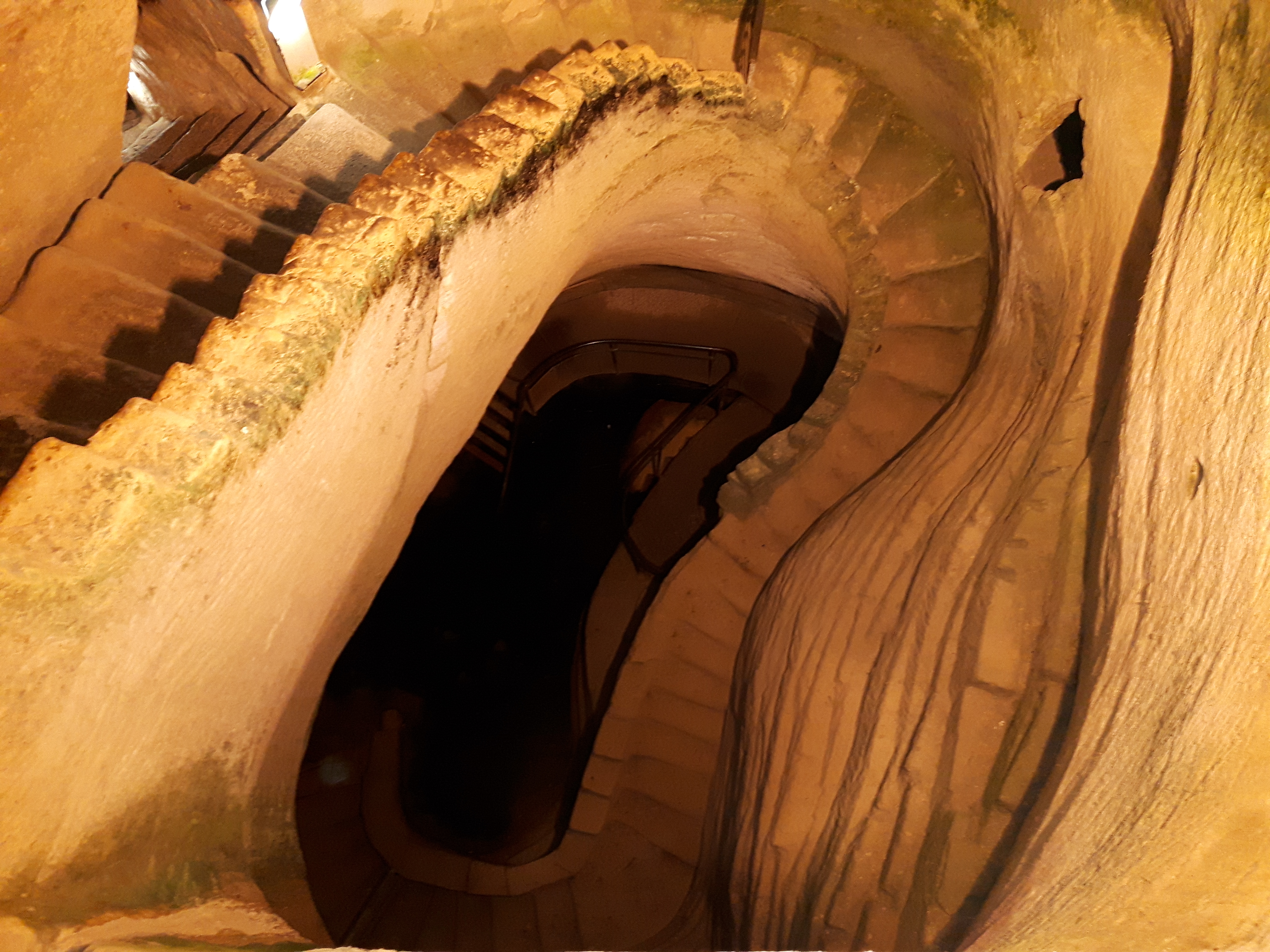FileAncient_quarry.jpg