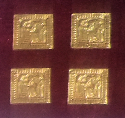FileMelitopol_kurgan_gold_plates.jpg