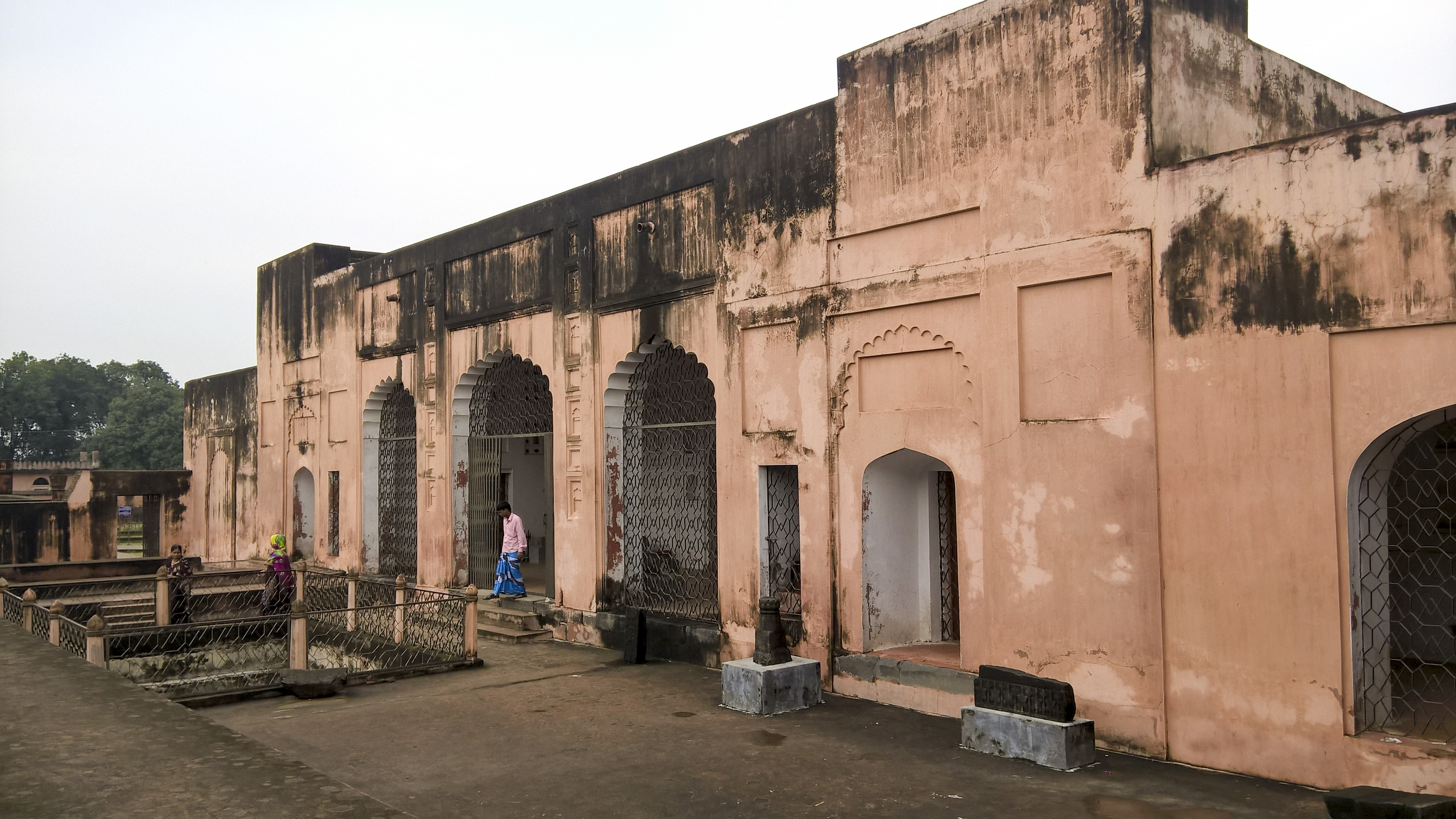 Mughal Tahakhana