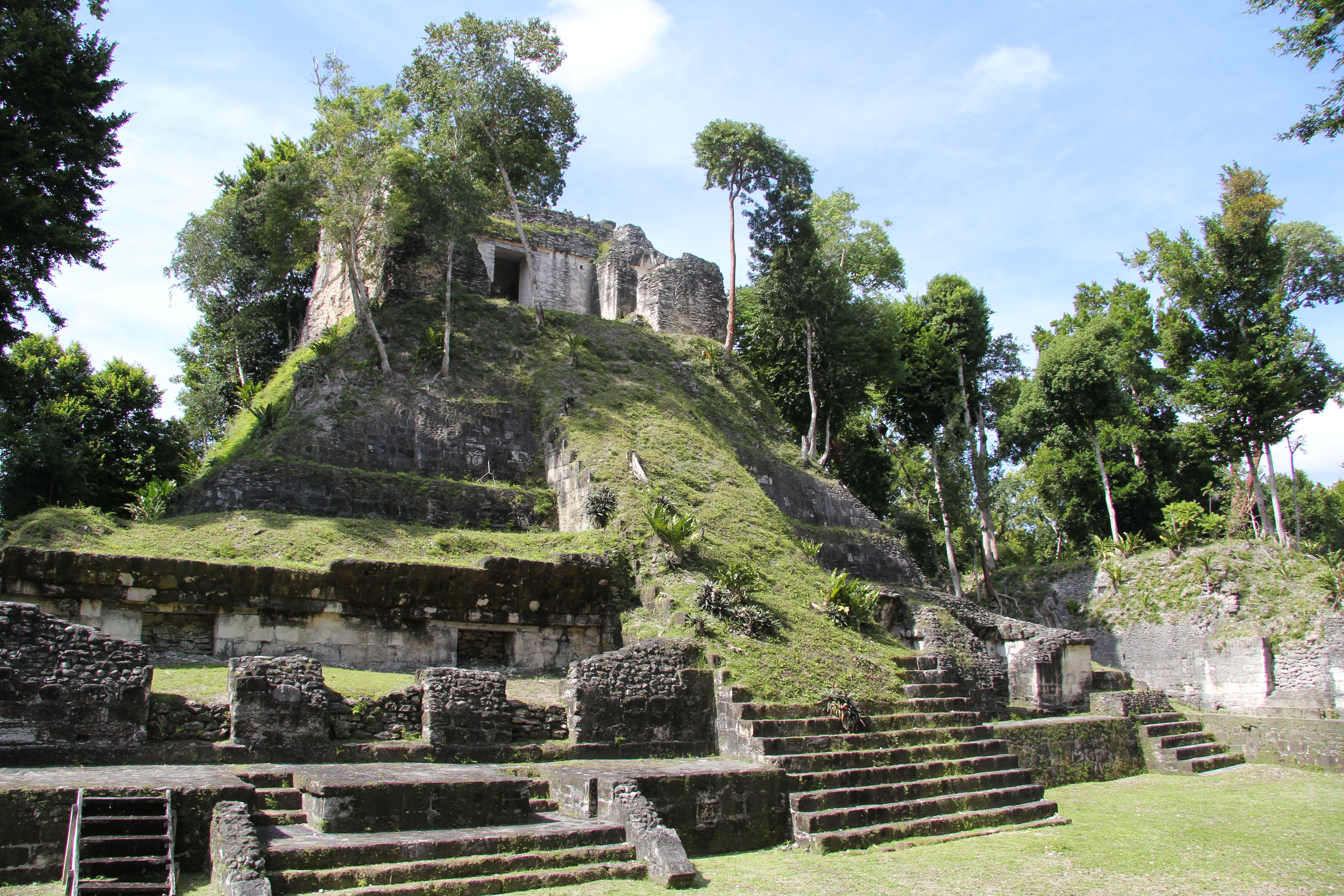 FileParque_Yaxha_Nakum_Naranjo_Templo_Guatemala_03.JPG