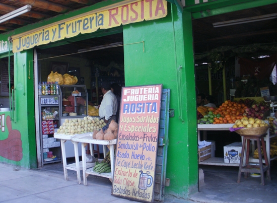 FileFruteria_in_Nazca_Peru.jpg