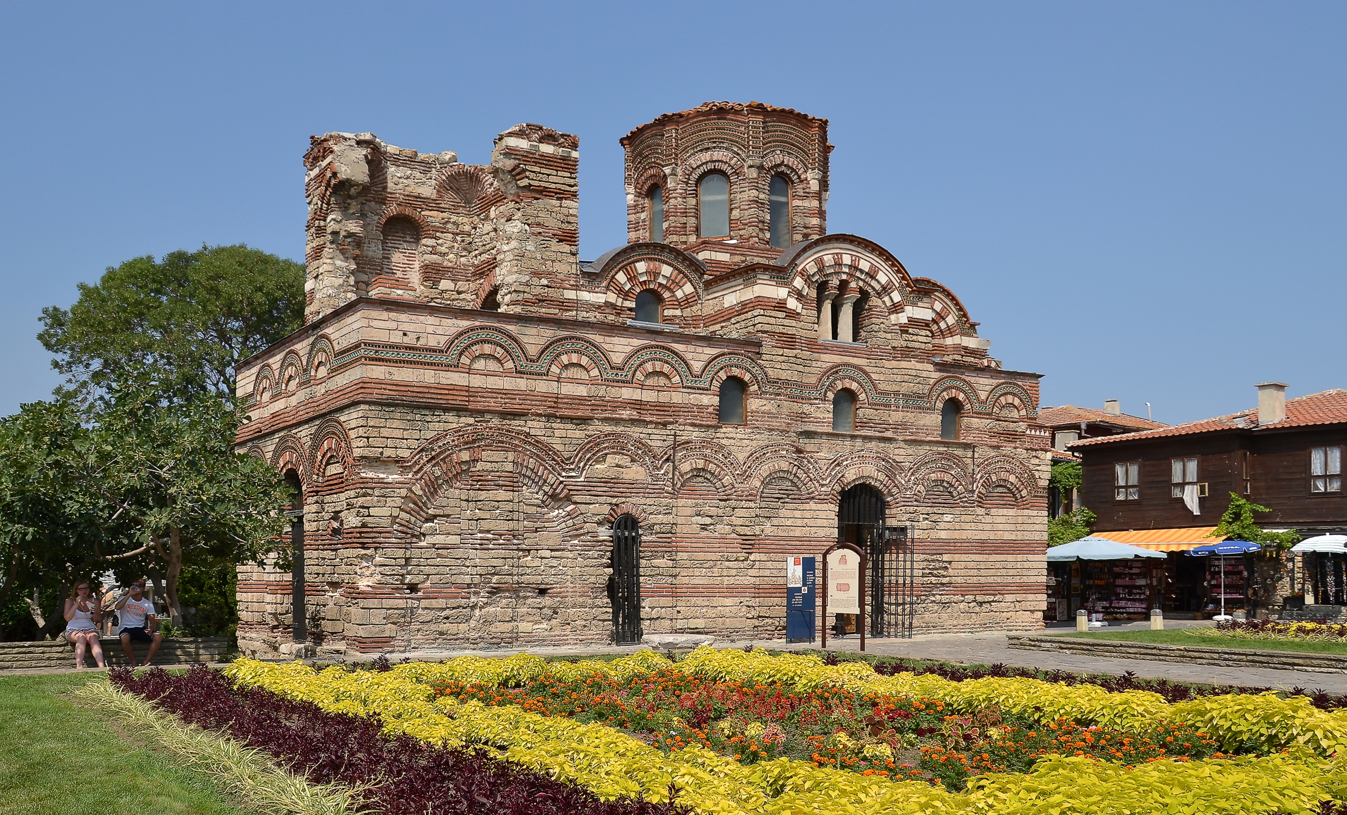 FileChurch_of_Christ_Pantocrator_Nesebar_by_Pudelek.JPG