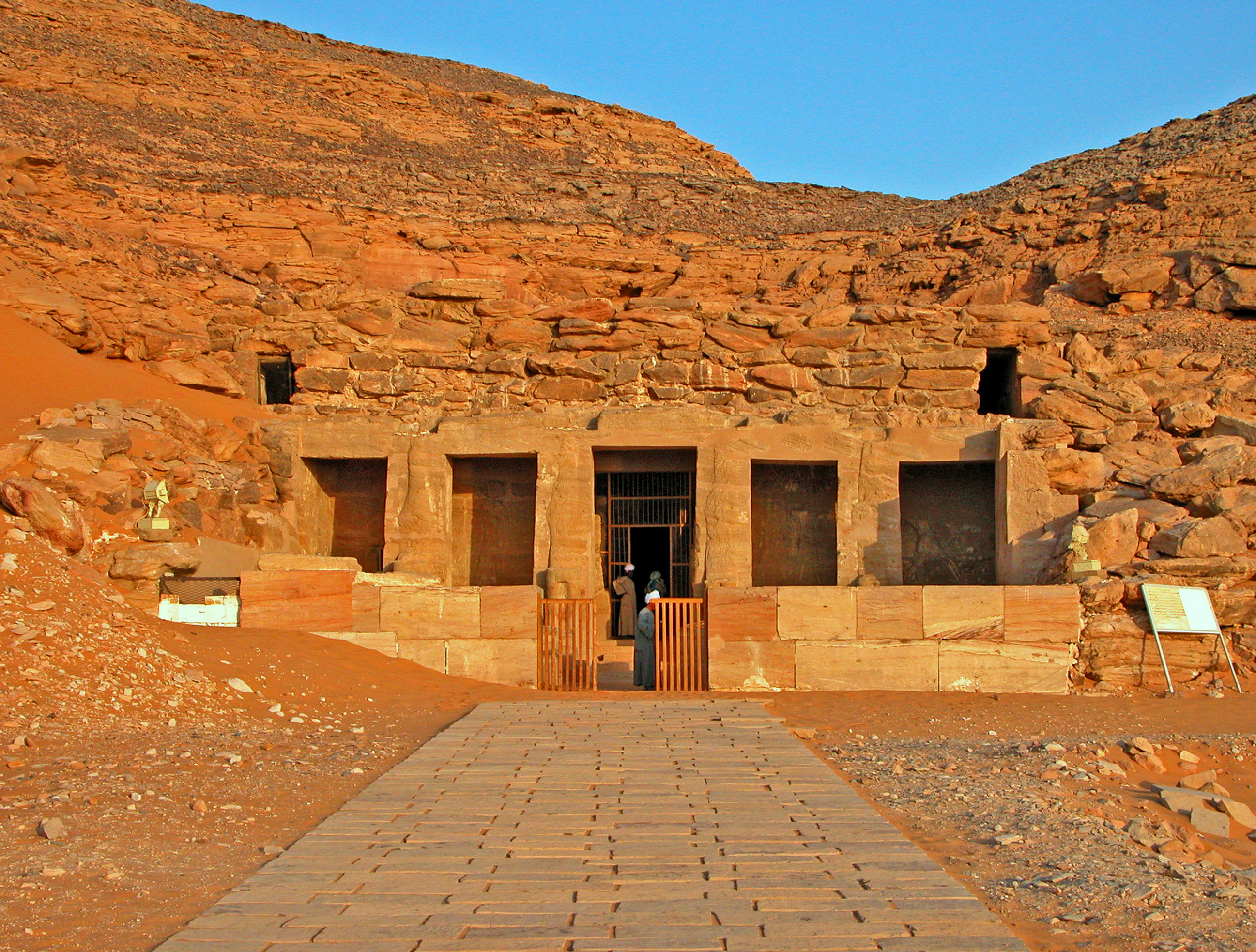 FileFlickr_-_archer10_Dennis_-_Egypt-9B-045_-_Temple_of_Derr_Published_in_Wikipedia.jpg