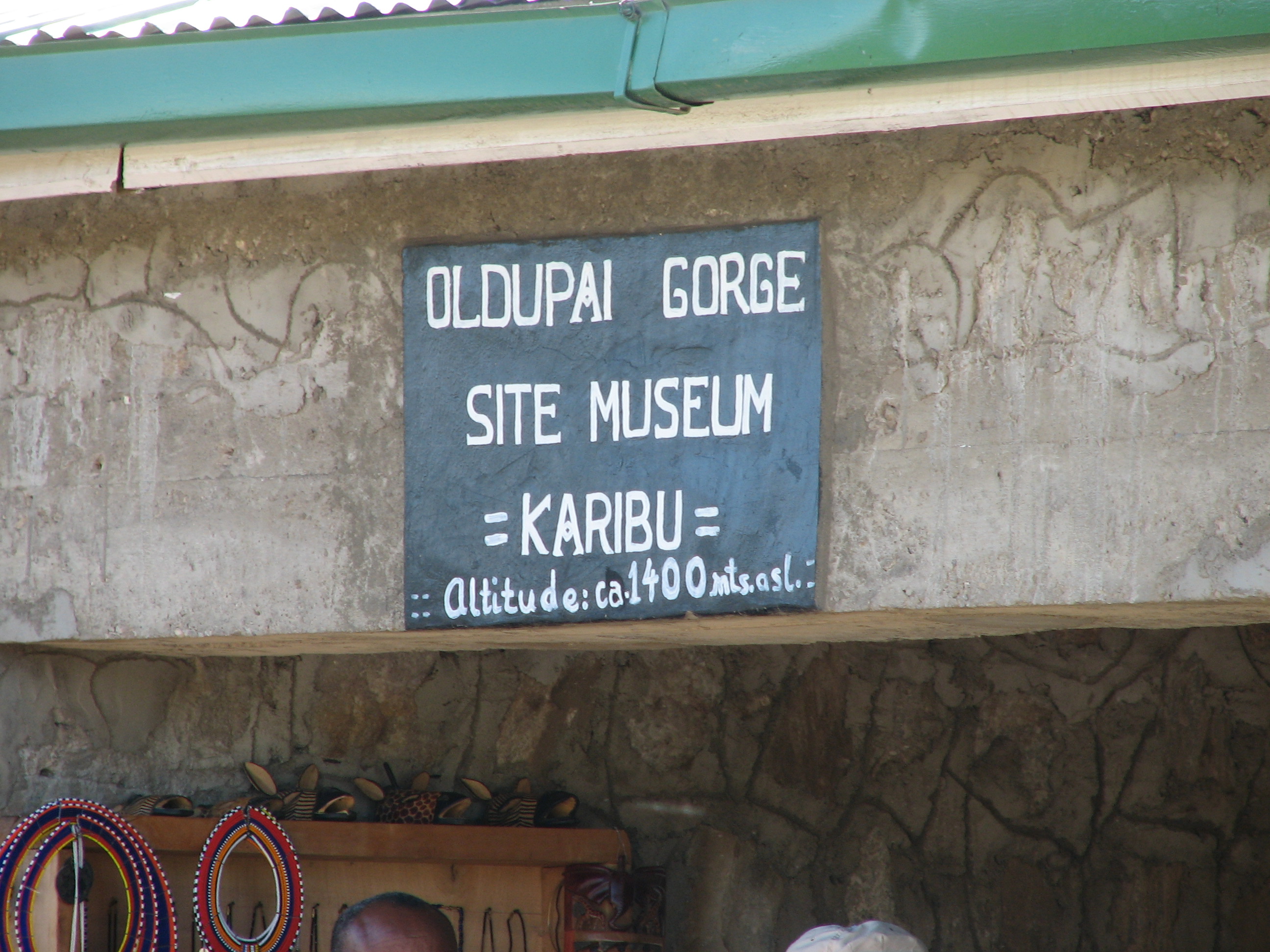 FileOldupai_gorge_sign.jpg