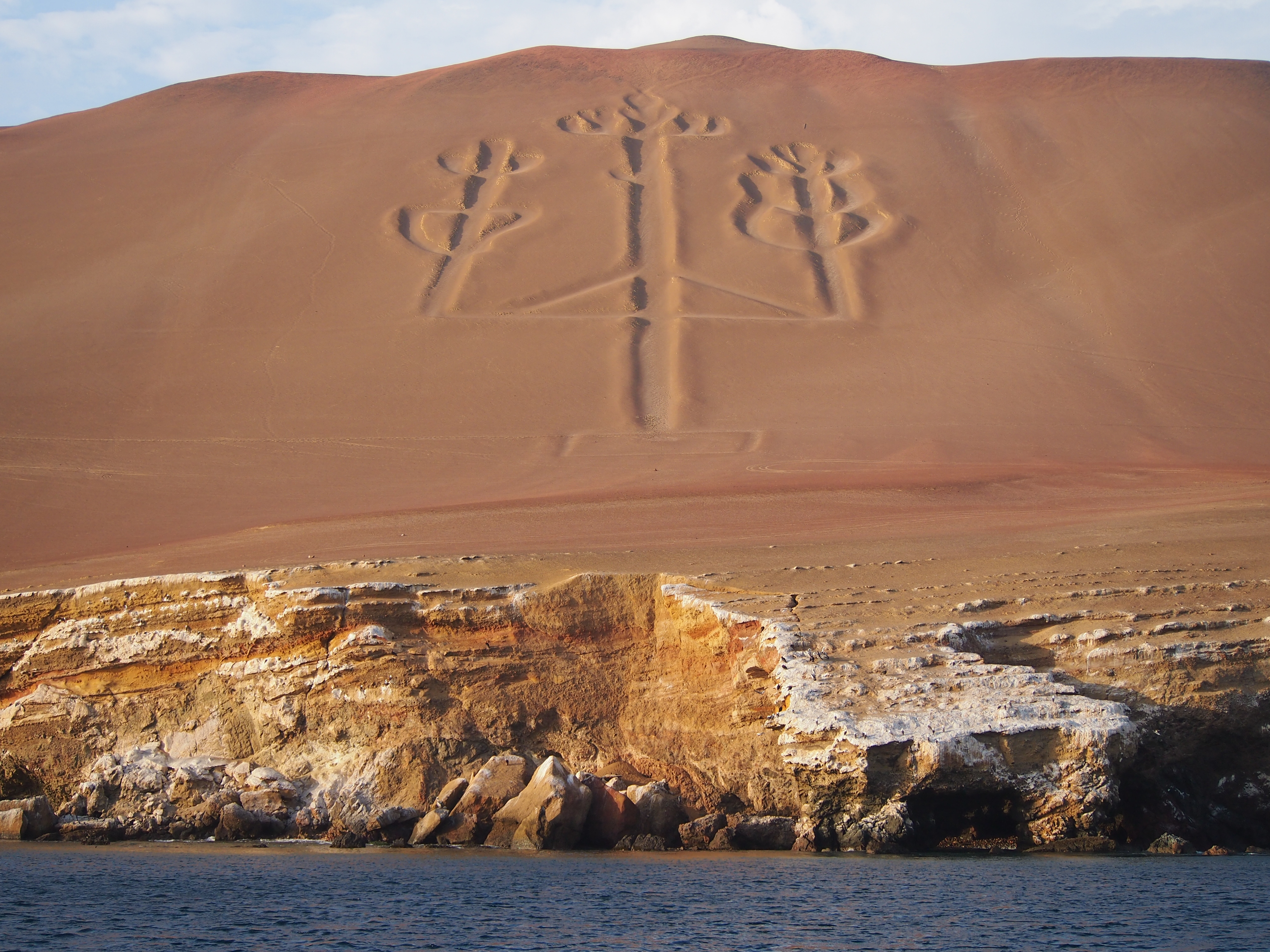 FileParacas_Candelabra_-_Ica_Peru.jpg