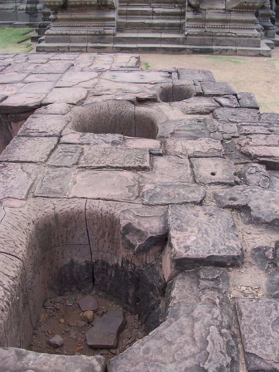 FileFoundation-phimai.jpg