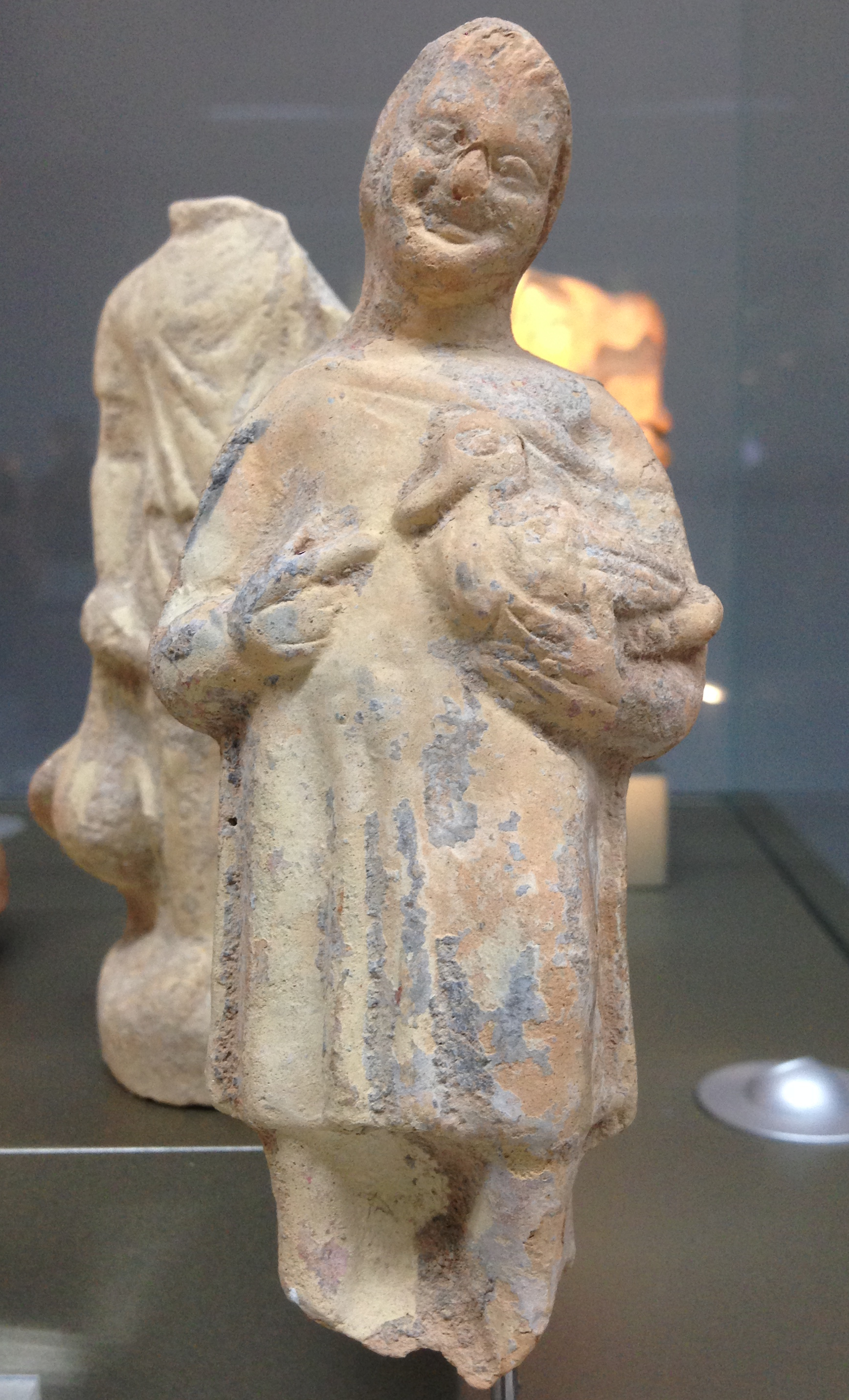 FileHellenisticFigurineDuckBearer_TyreLebanon_NationalMuseumOfBeirut_RomanDeckert25122019.jpg