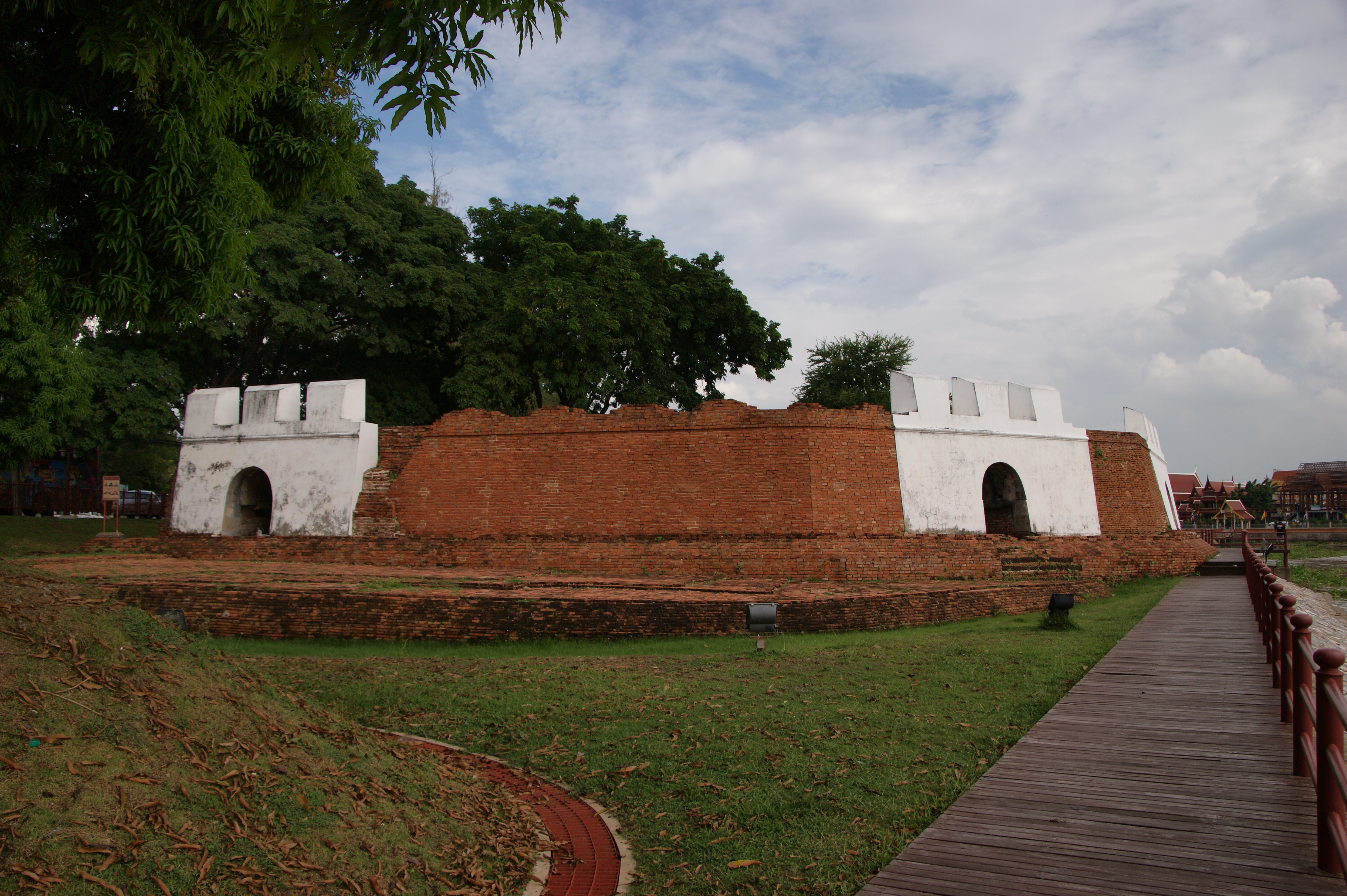 FilePom_Phet_fortress_Ayutthaya_01.JPG
