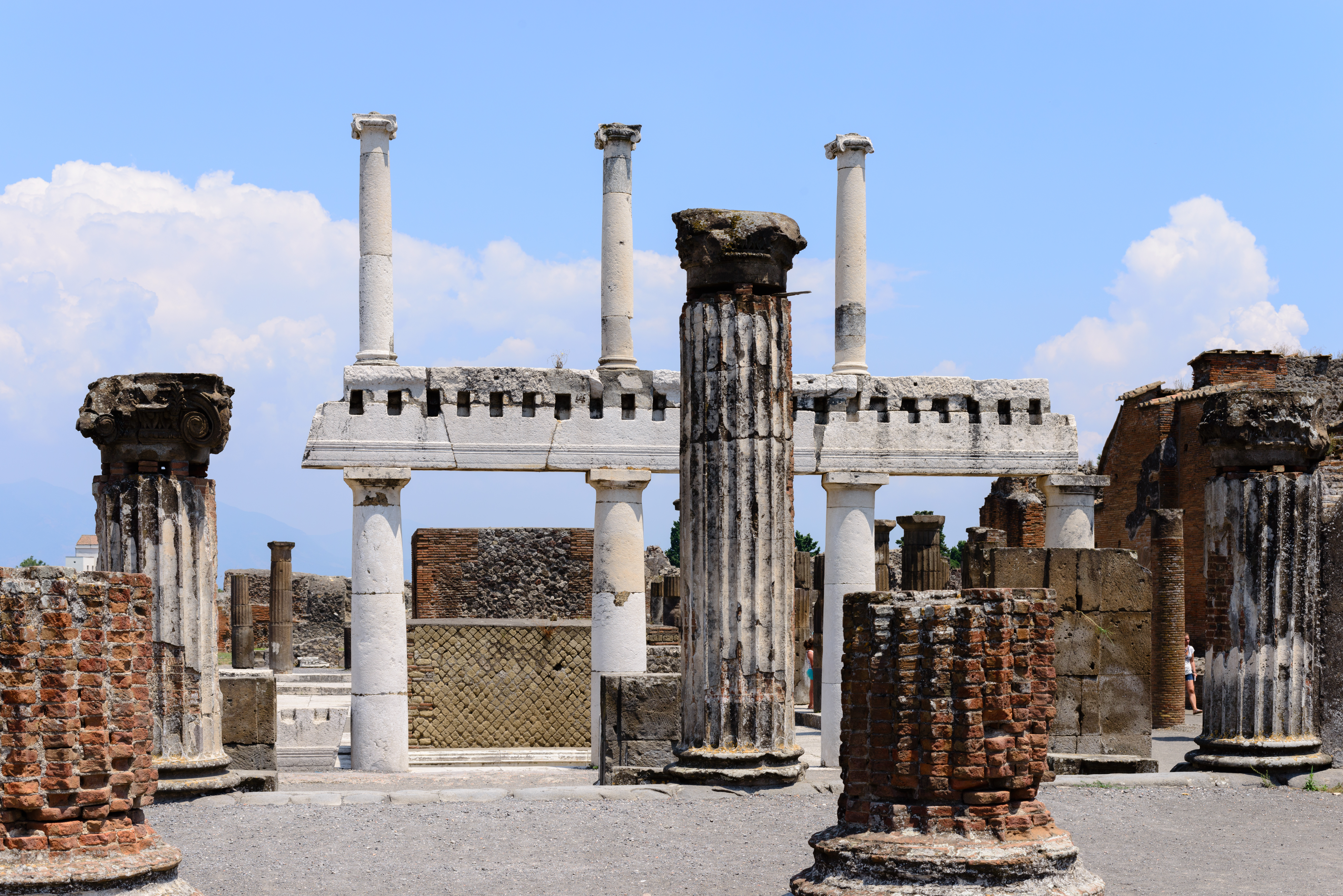 FileAncient_Roman_Pompeii_-_Pompeji_-_Campania_-_Italy_-_July_10th_2013_-_31.jpg