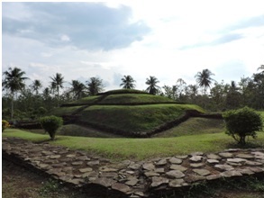 FilePugung_Raharjo_Pyramid_2.jpg