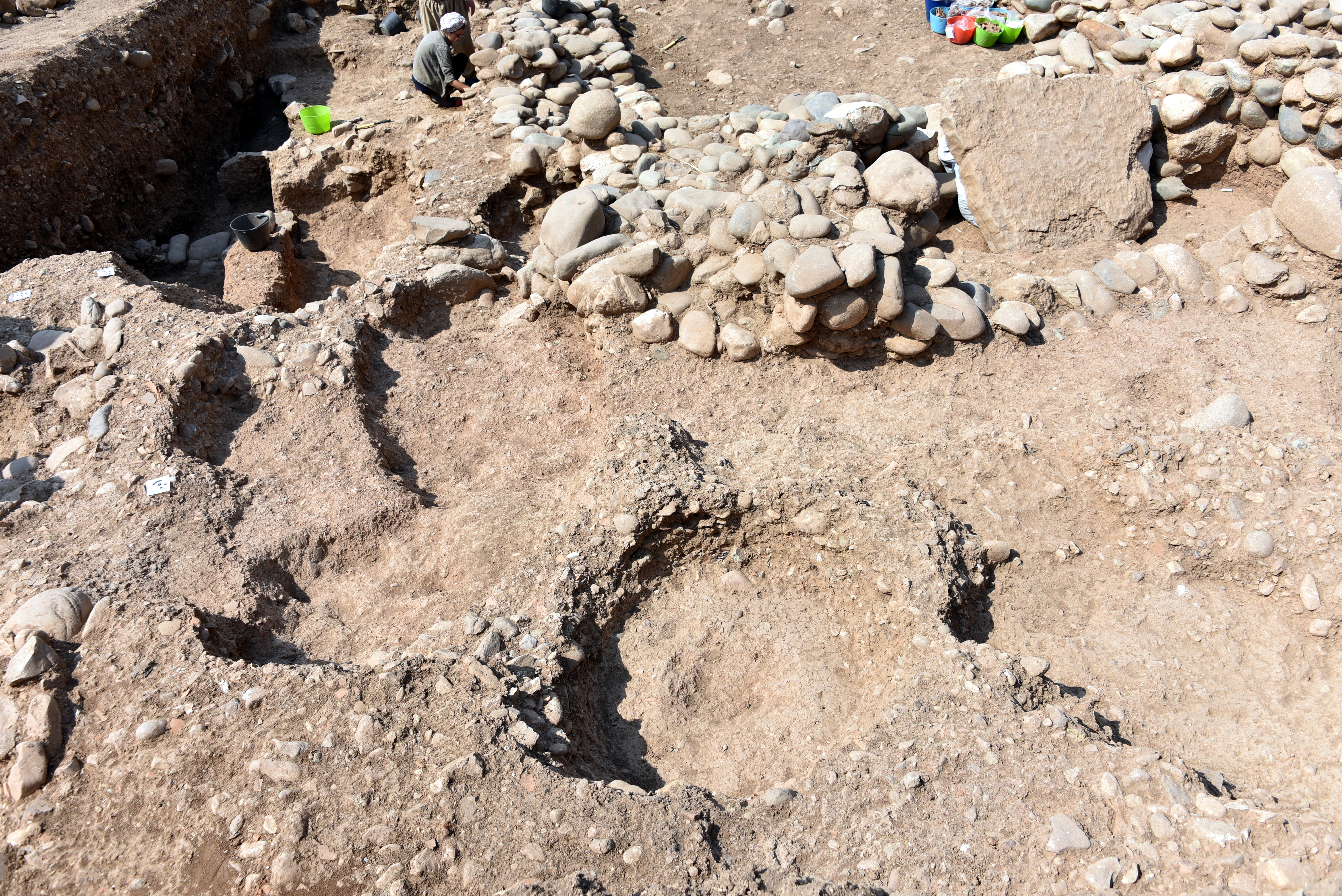 File47._Excavations._Qalat-i_Dinka_the_Peshder_Plane_Project_Sulaymaniyah_Governorate_Iraqi_Kurdistan.jpg
