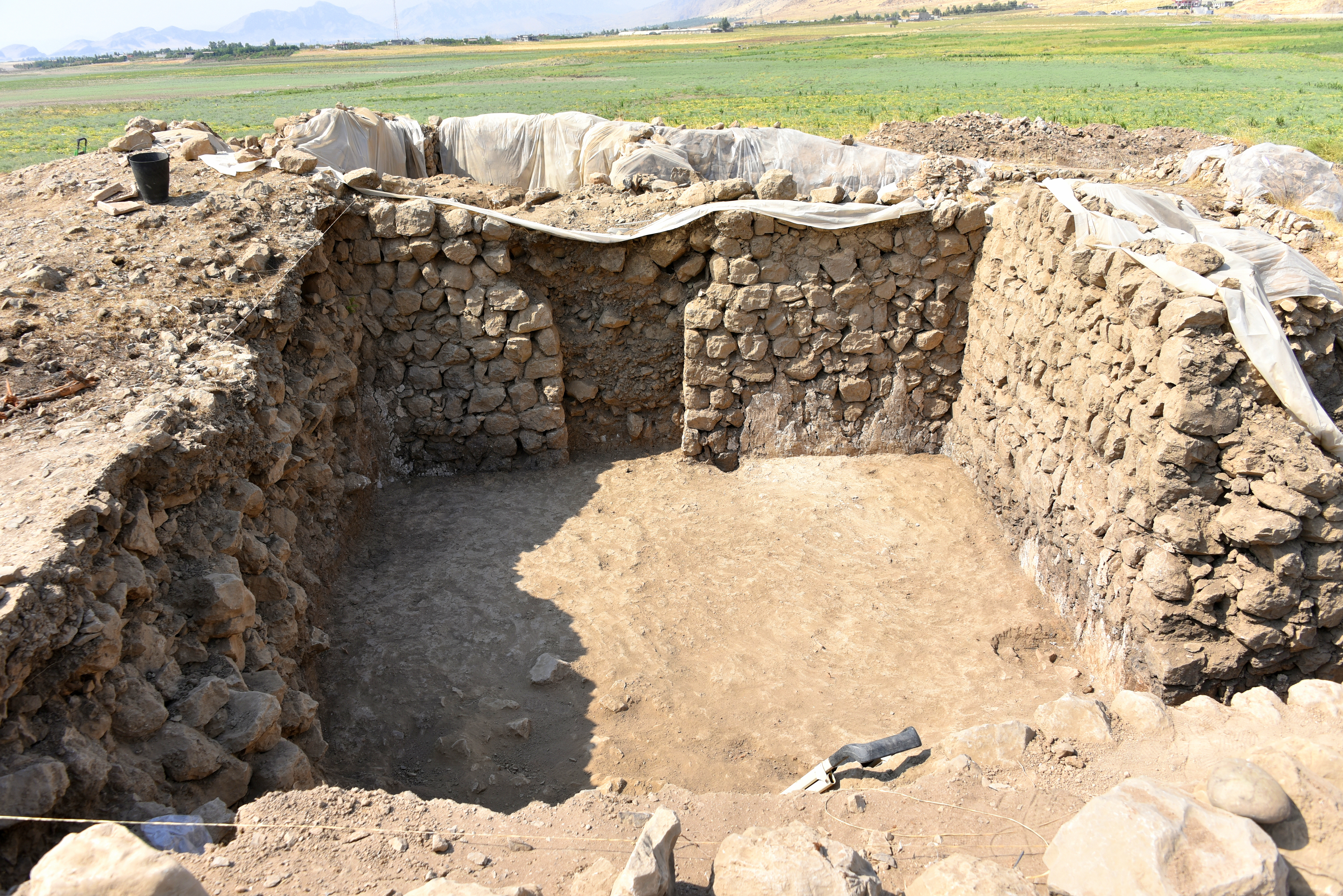 FileExcavations._Parthian_building_at_Qalatga_Darband_Darband-i_Rania_Sulaymaniyah_Governorate_Iraqi_Kurdistan.jpg