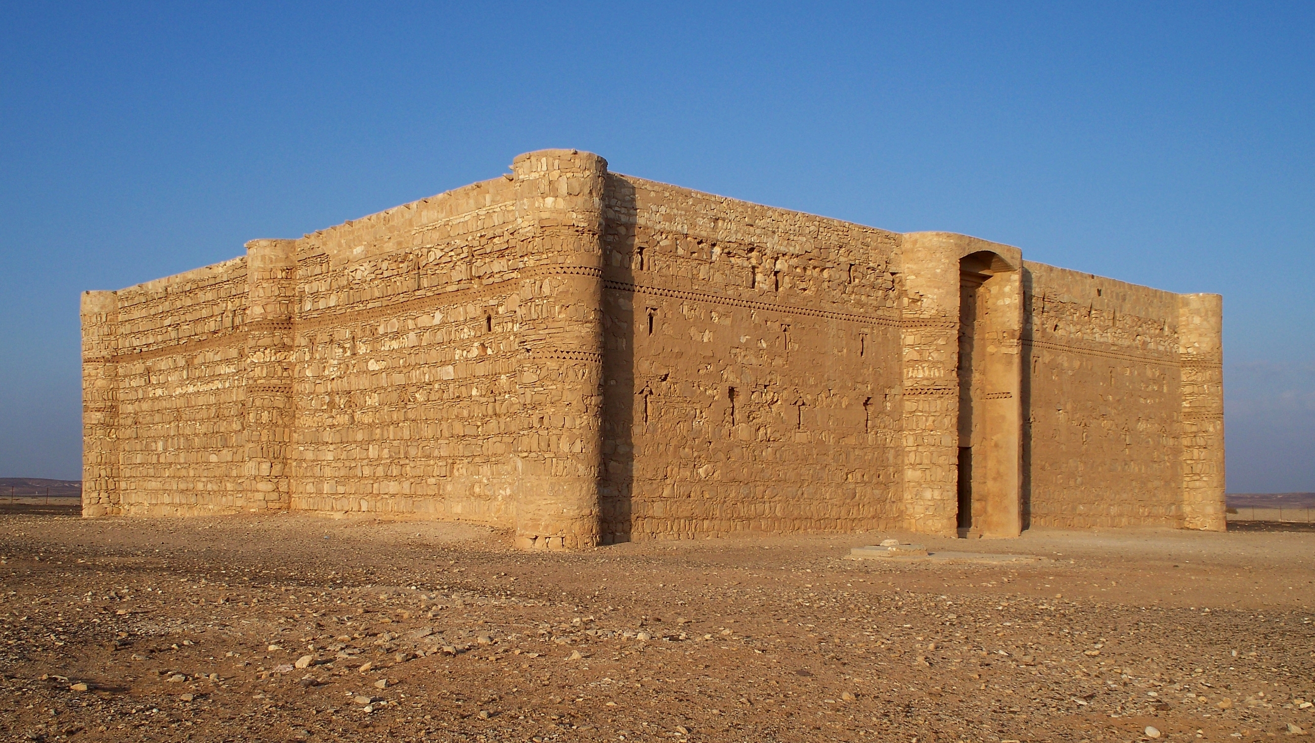 FileQasr_Kharana_in_Jordan.jpg
