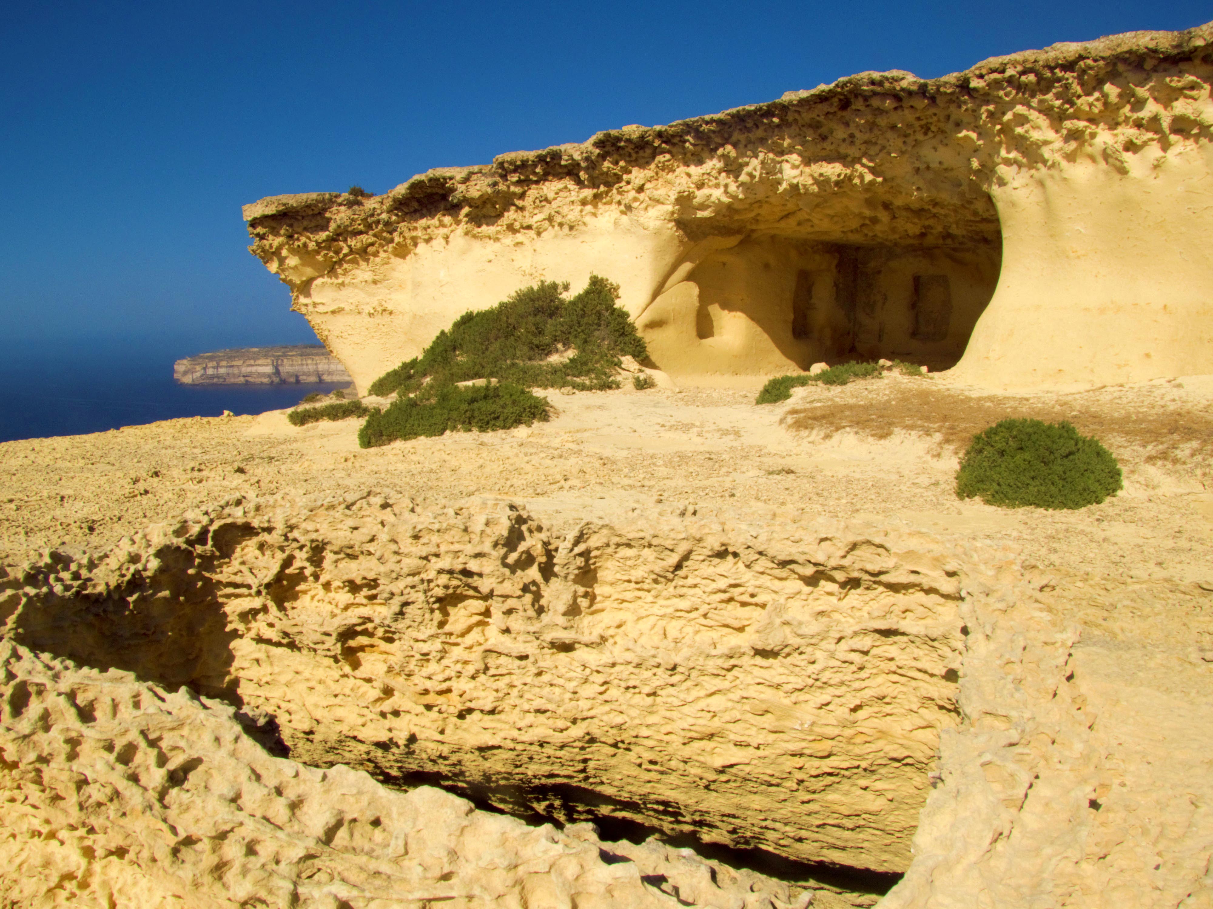 FileRas_il-wardija_Punic_Temple.jpg