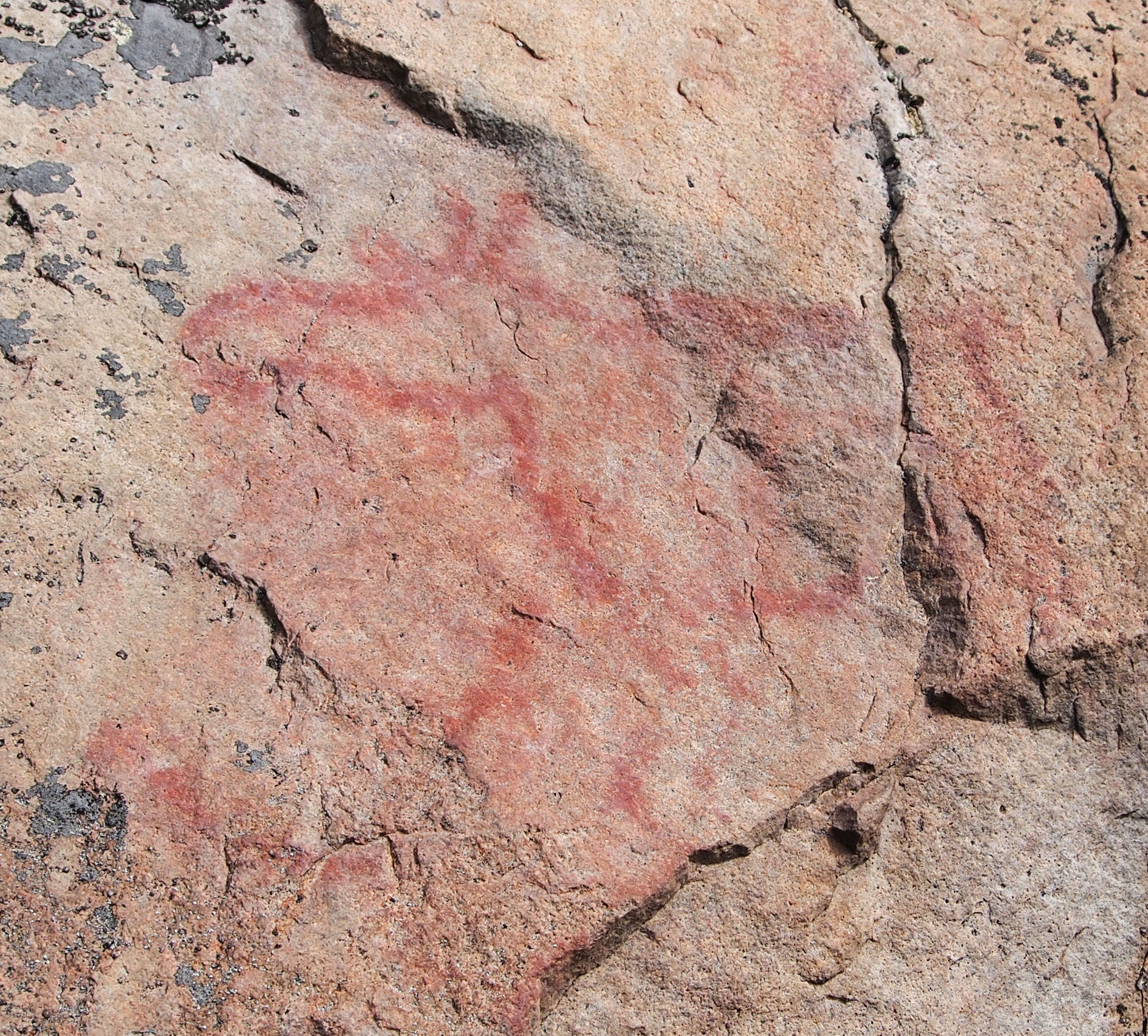 FileLaukaa_-_rock_painting2.jpg