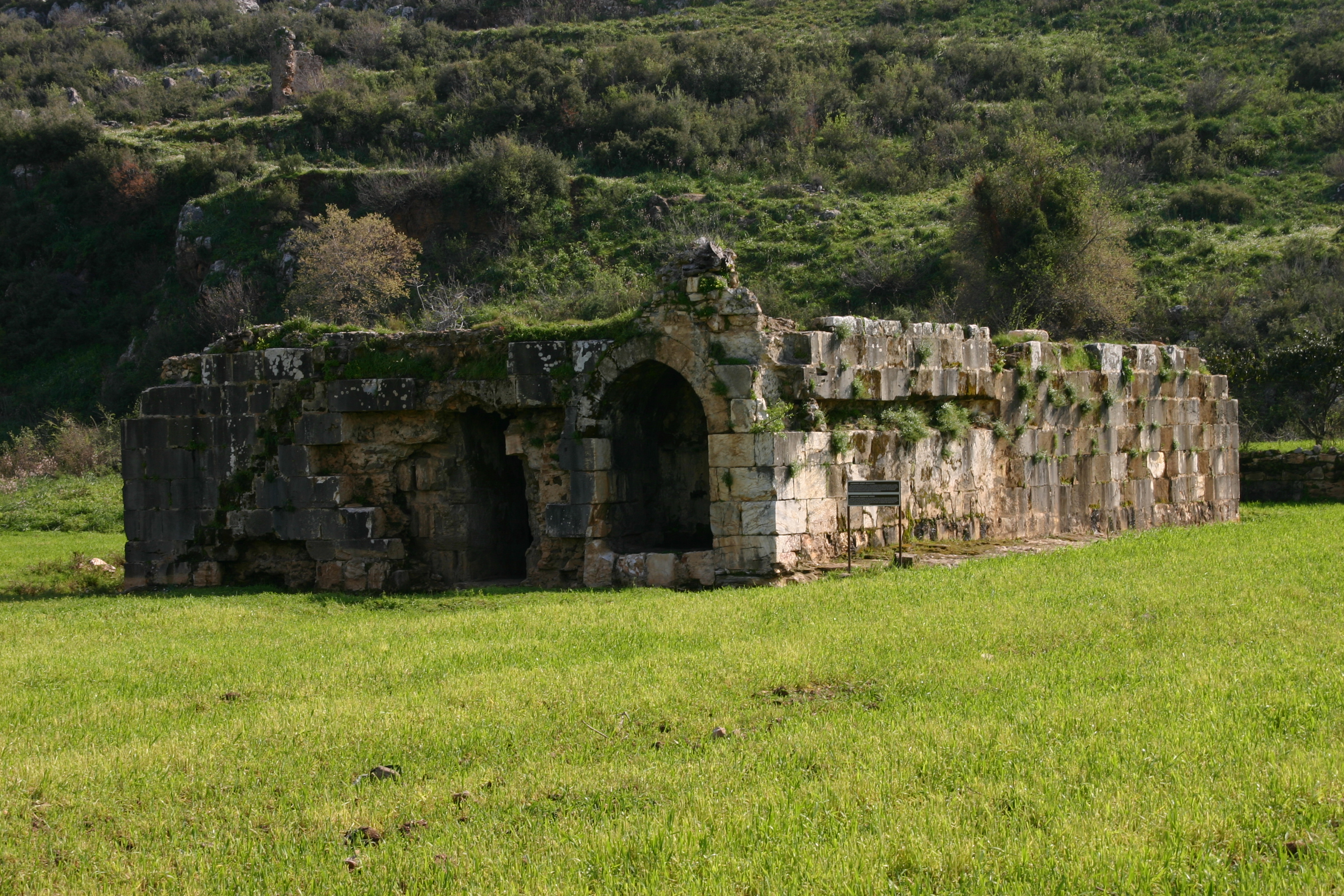 FileKenotaph_traian.JPG