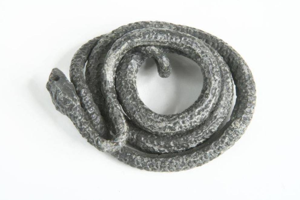 FileLead_serpent_from_Seuthopolis_Kazanlak_region_Bulgaria._IV-III_century_BC.png